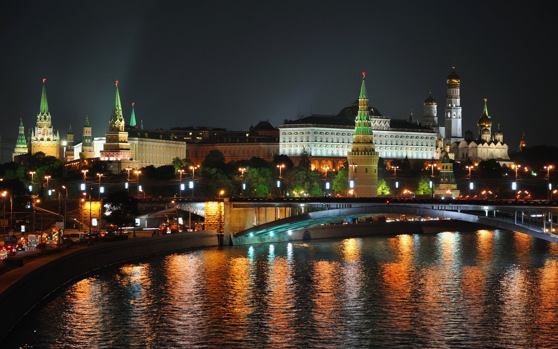 place of worship, town, river, moscow, city lights, night, tower, cityscape, hdr, kremlin, water, capital Cities, no people, bridge, building, old, built Structure, HD Wallpaper
