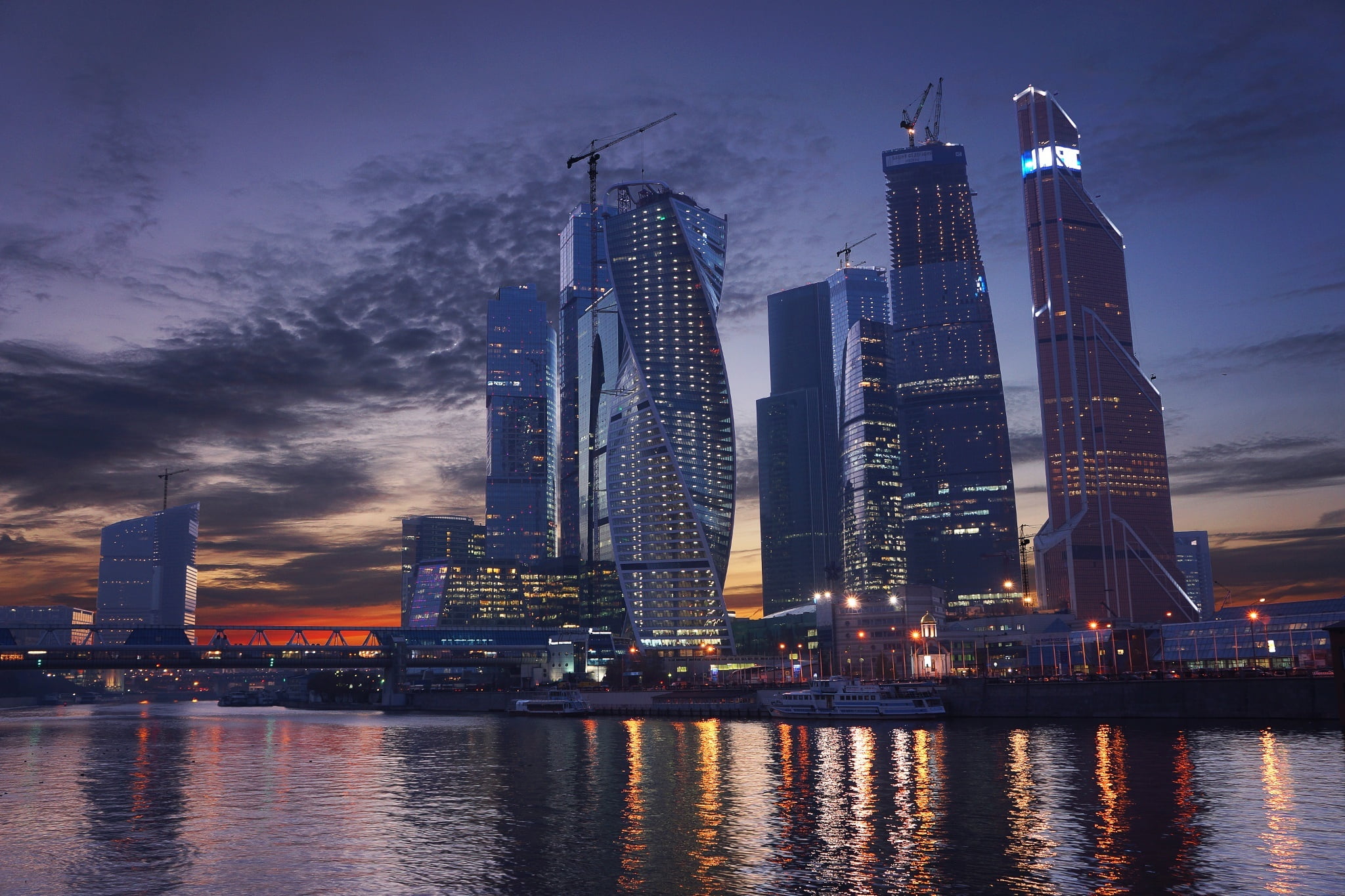 buildings, architecture, urban Scene, high, city Life, business, skyscraper, travel, downtown District, construction Industry, River, no People, built Structure, HD Wallpaper