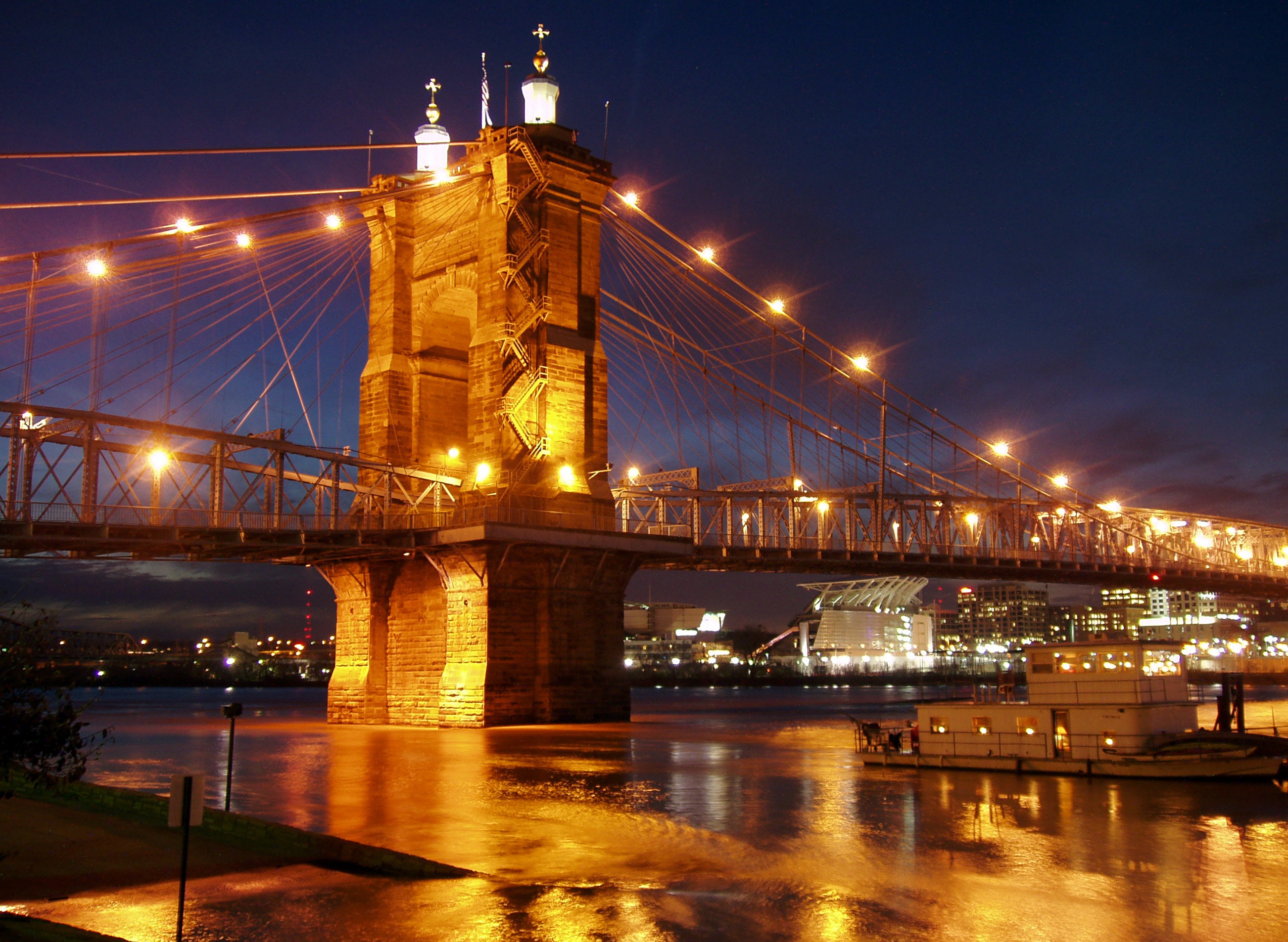 kentucky, cityscape, chain bridge, water, nature, sky, covington, tourism, lighting, manhattan - New York City, lighted, ohio river, connection, bridge - Man Made Structure, HD Wallpaper