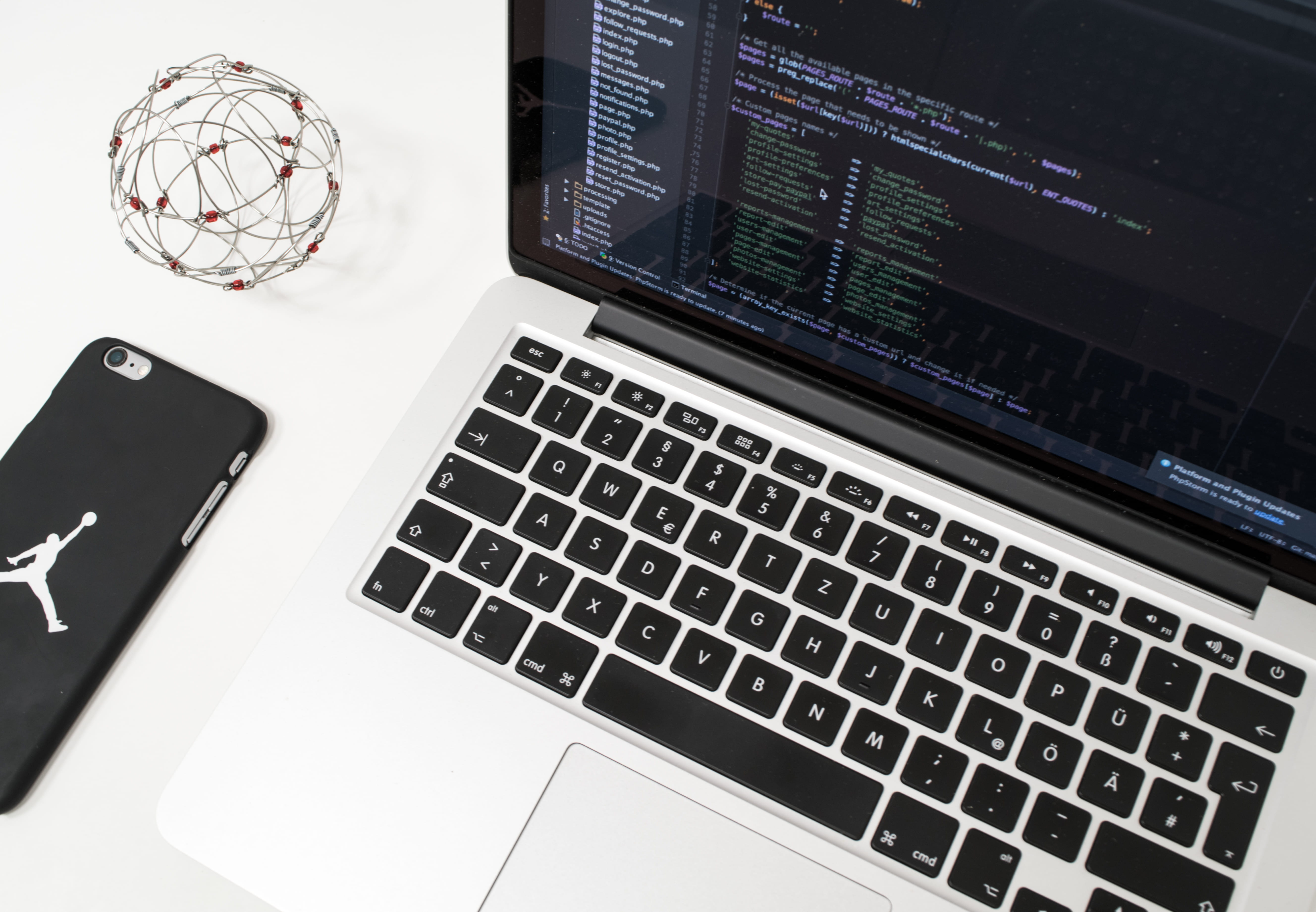 data, pro, global communications, screen, beside, case, macbook, keyboard, silver colored, portability, close-up, business, computer key, laptop, technology, HD Wallpaper