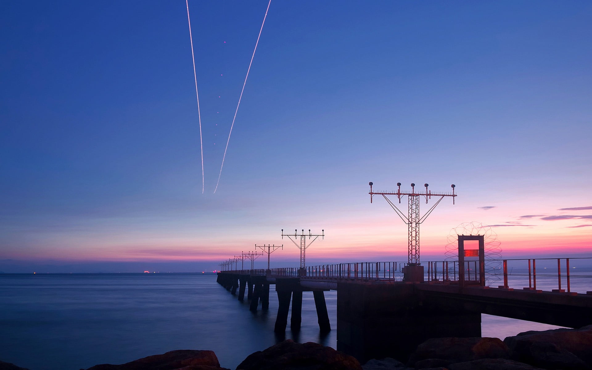 bridge, sea, architecture, blue, outdoors, water, built structure, beauty in nature, transportation, dusk, sky, no people, purple, vapor trail, tranquility, HD Wallpaper
