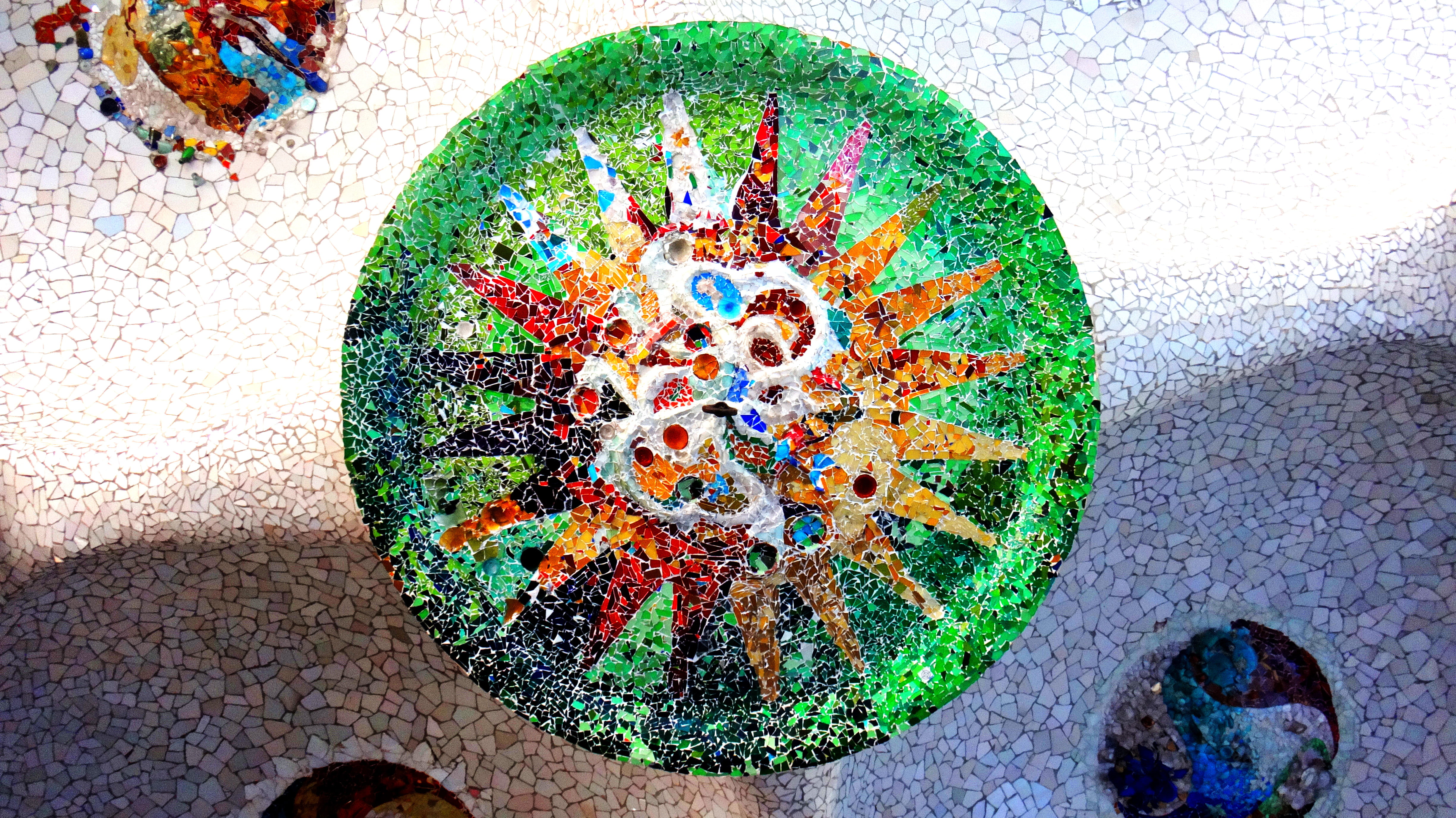 sunburst, parc guell, paint, nature, high angle view, barcelona, park güell, green color, flooring, multi colored, spain, shape, creativity, sun, guell park, HD Wallpaper