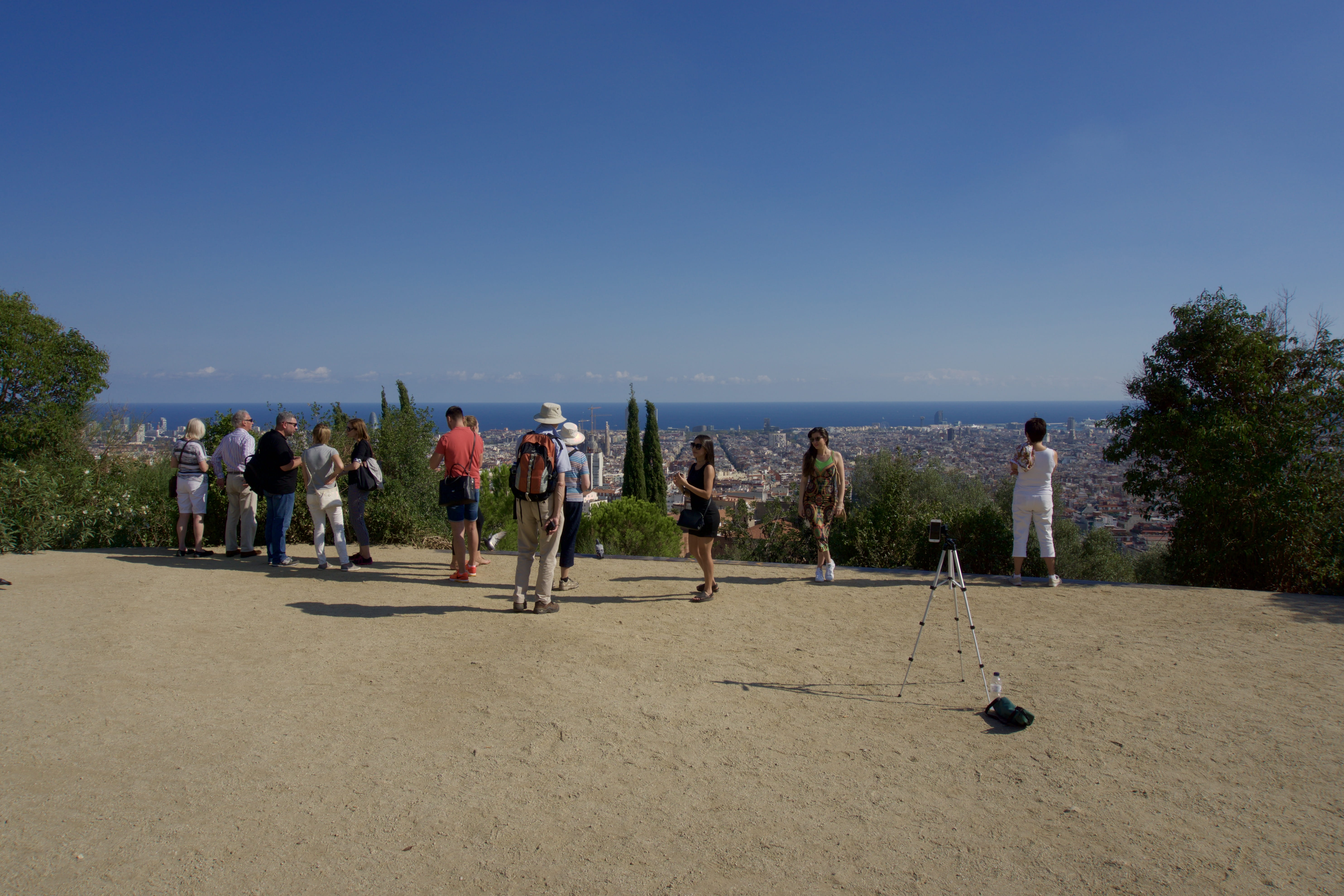 playing, sea, sport, bcn, standing, park güell, day, barcelona, group of people, sky, clear sky, nature, beach, people, water, 5K, men, women, copy space, HD Wallpaper