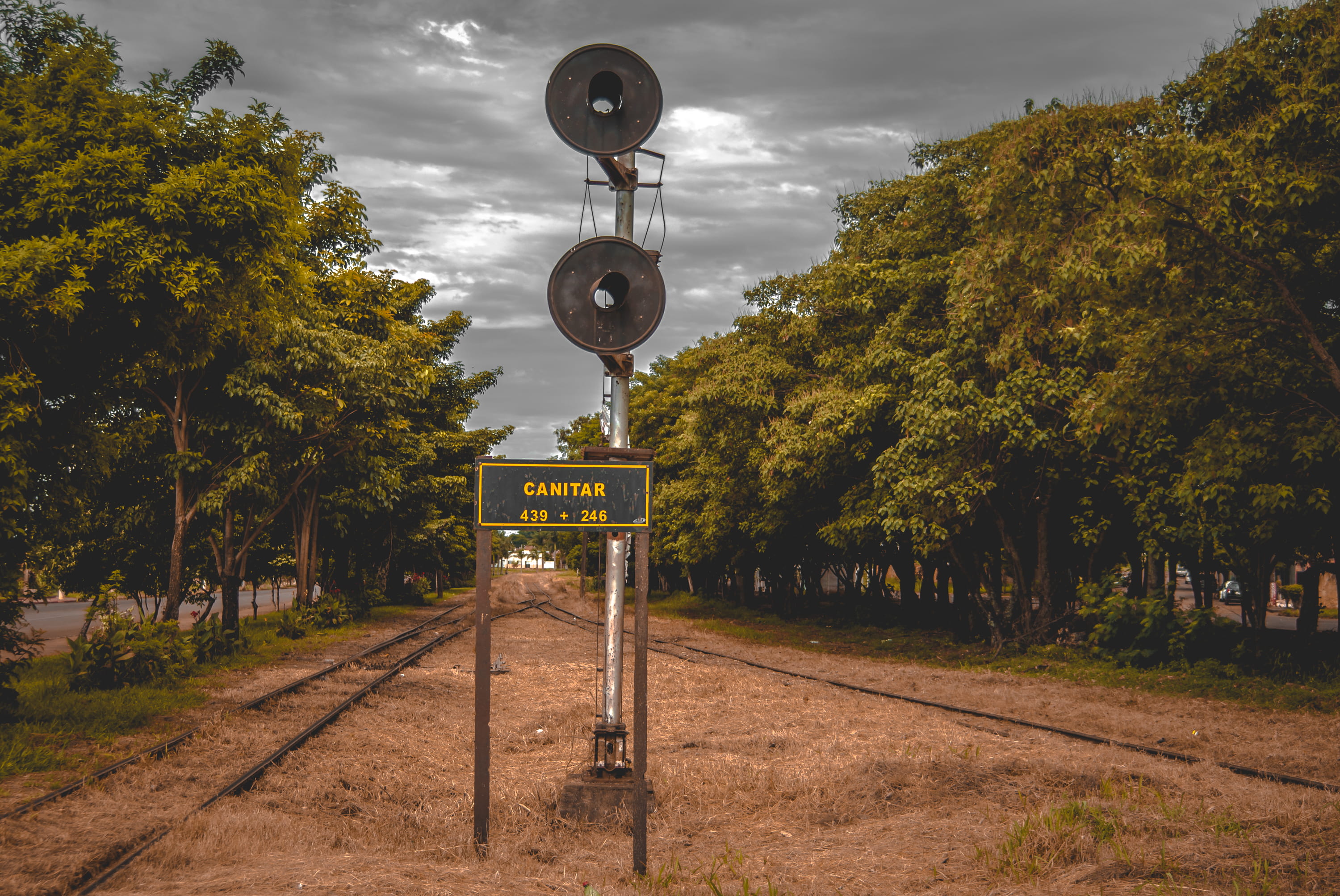transportation, sky, communication, brazil, no people, text, 2K, plant, train, rail transportation, railroad track, linhadetrem, day, outdoors, information, HD Wallpaper