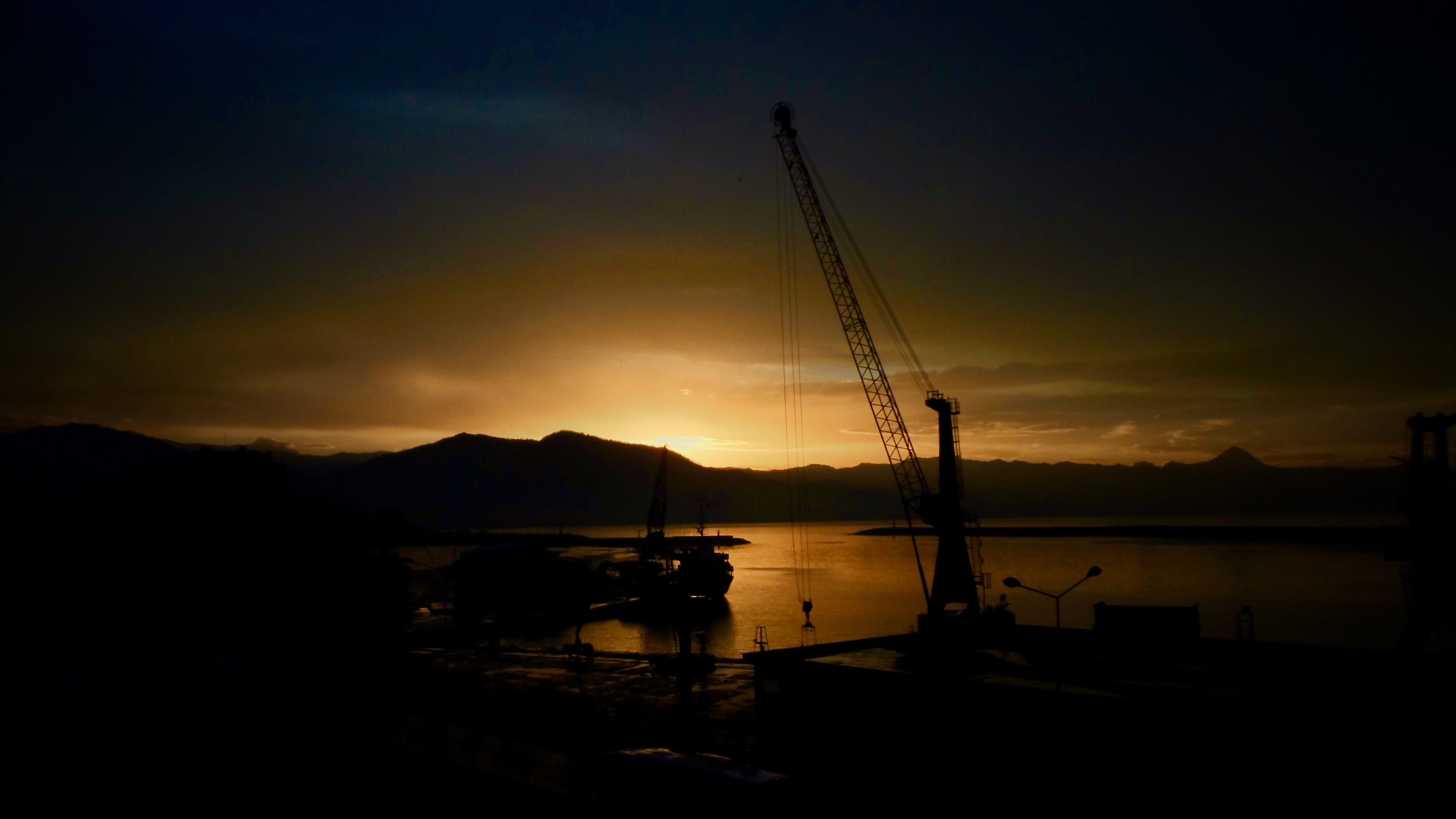 harbour, outdoors, machinery, sundown, harbor, crane - construction machinery, construction crane, construction equipment, tranquility, 4K, port, tranquil scene, HD Wallpaper
