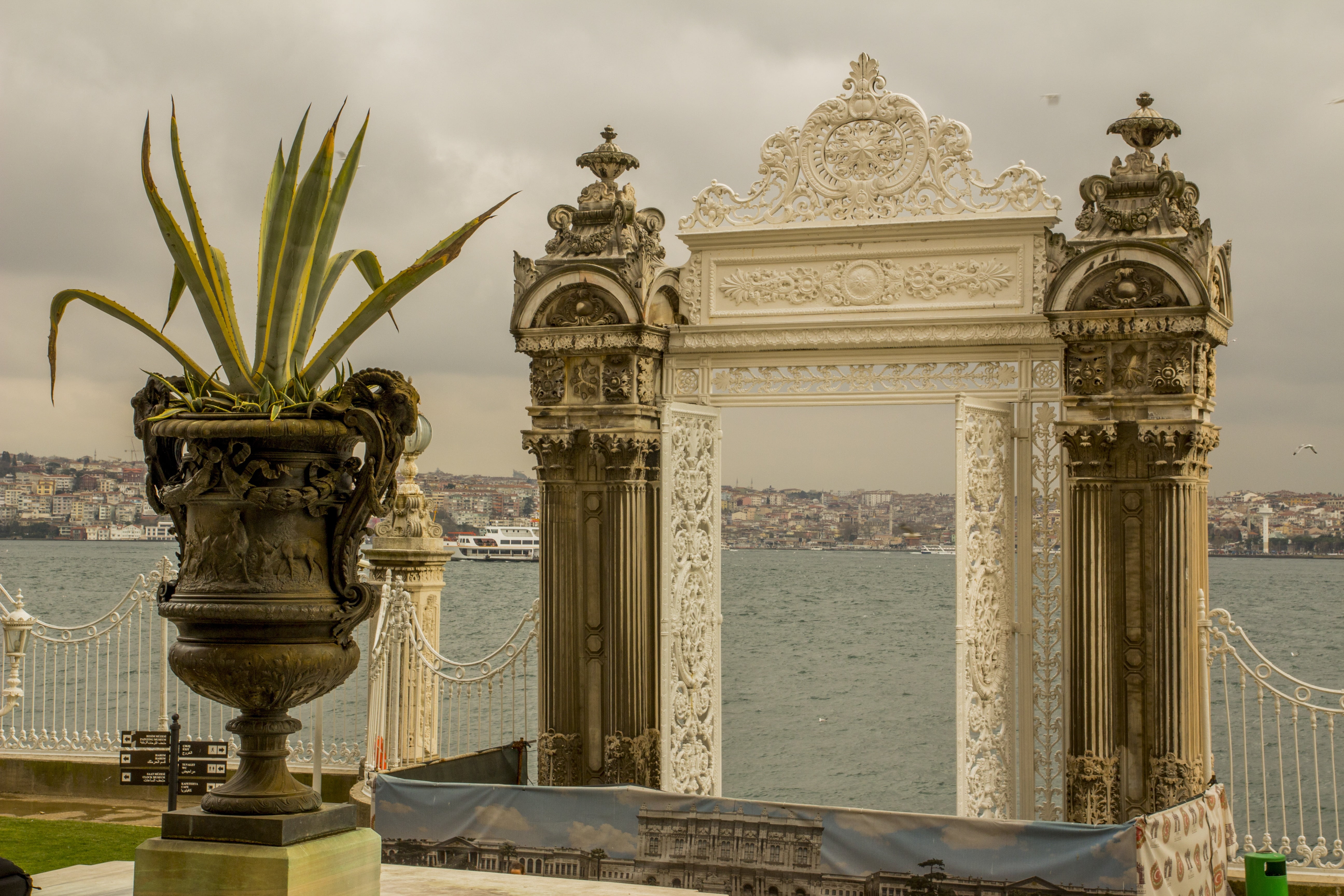 sculpture, gold colored, the past, outdoors, blue, natural turkey, architectural column, history, sky, marine, art and craft, building exterior, day, no people, HD Wallpaper