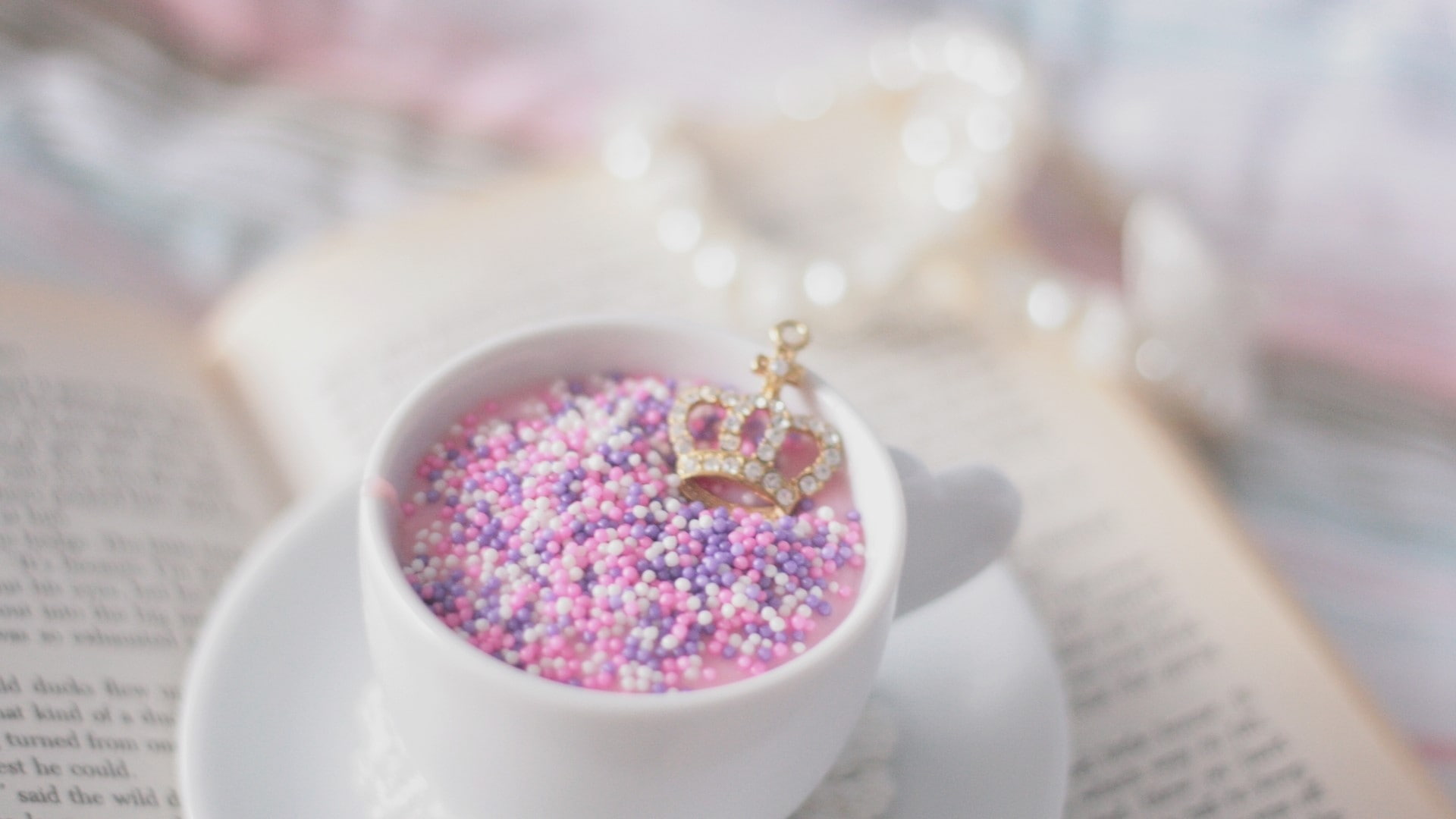 publication, mug, Cup, Book, paper, Beads, coffee, table, focus on foreground, purple, crockery, pink color, food, bowl, Pendants, kitchen utensil, refreshment, HD Wallpaper