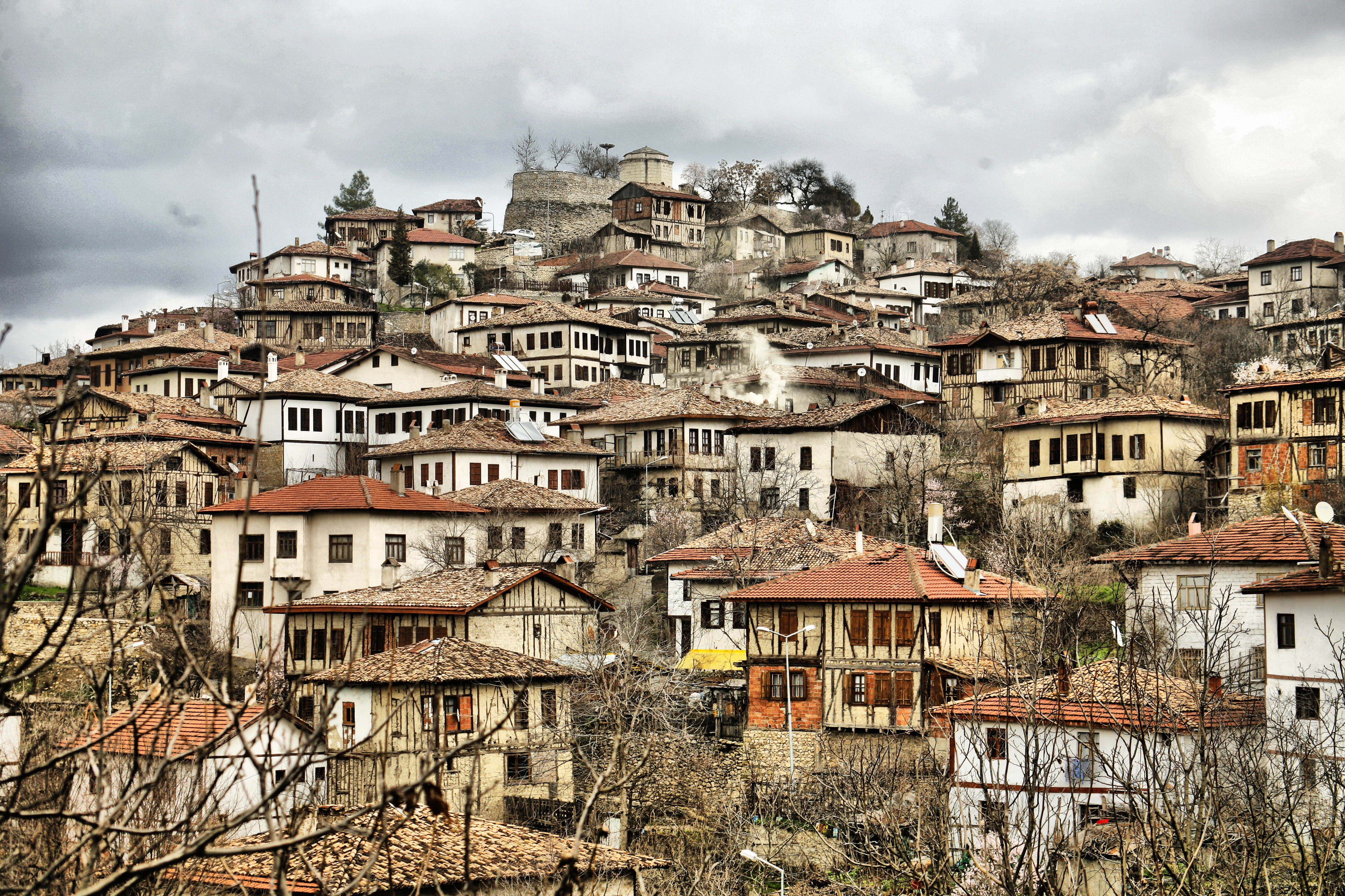 village, Landscape, cityscape, crowd, no people, 5K, tree, Home, cloud - sky, roof, the forgotten, greens, residential district, nature, bolu, Safranbolu, HD Wallpaper