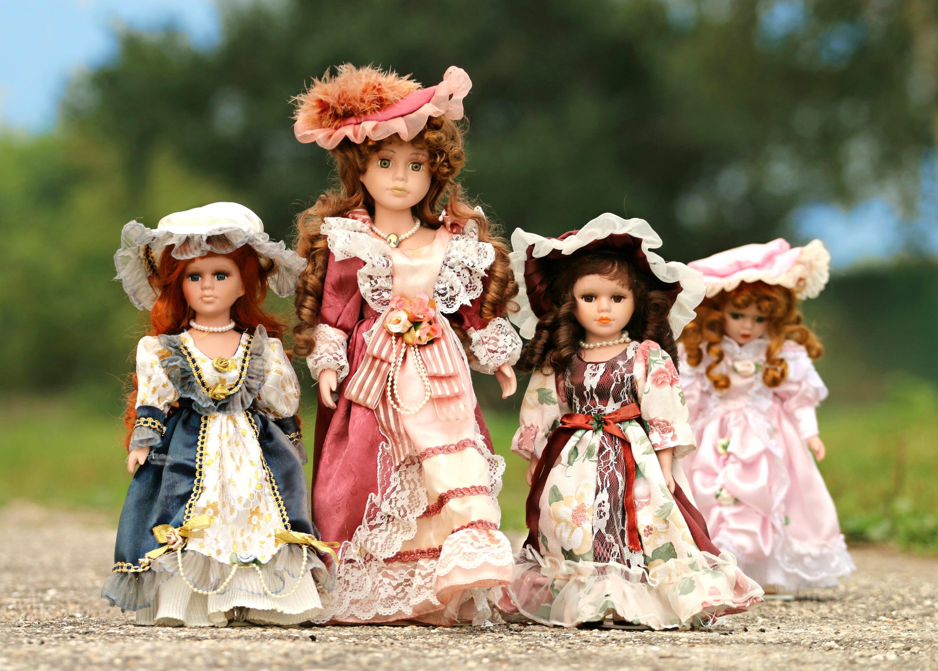 clothing, relationship, offspring, outdoors, child, focus on foreground, females, girls, costume, front view, group of people, having many children, family, HD Wallpaper