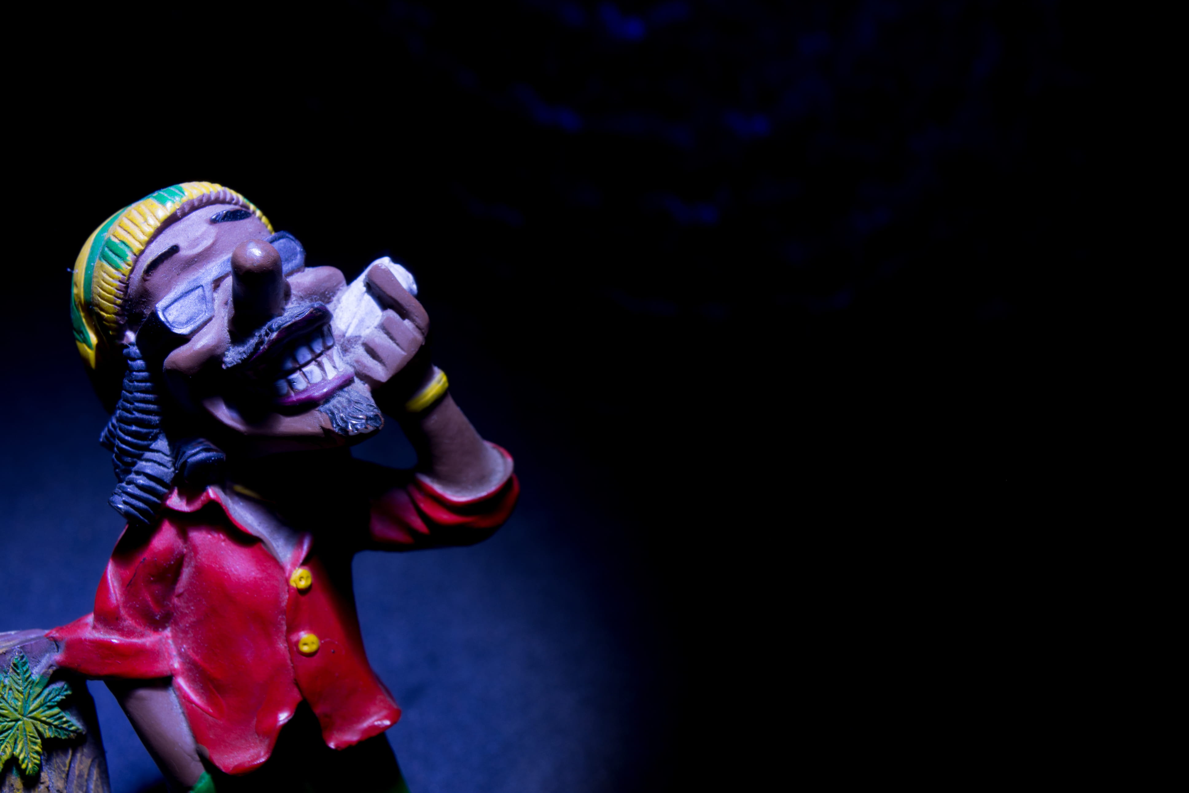 sea, rasta, male likeness, black background, studio shot, pot, front view, no people, peace and love, representation, indoors, human representation, close-up, HD Wallpaper