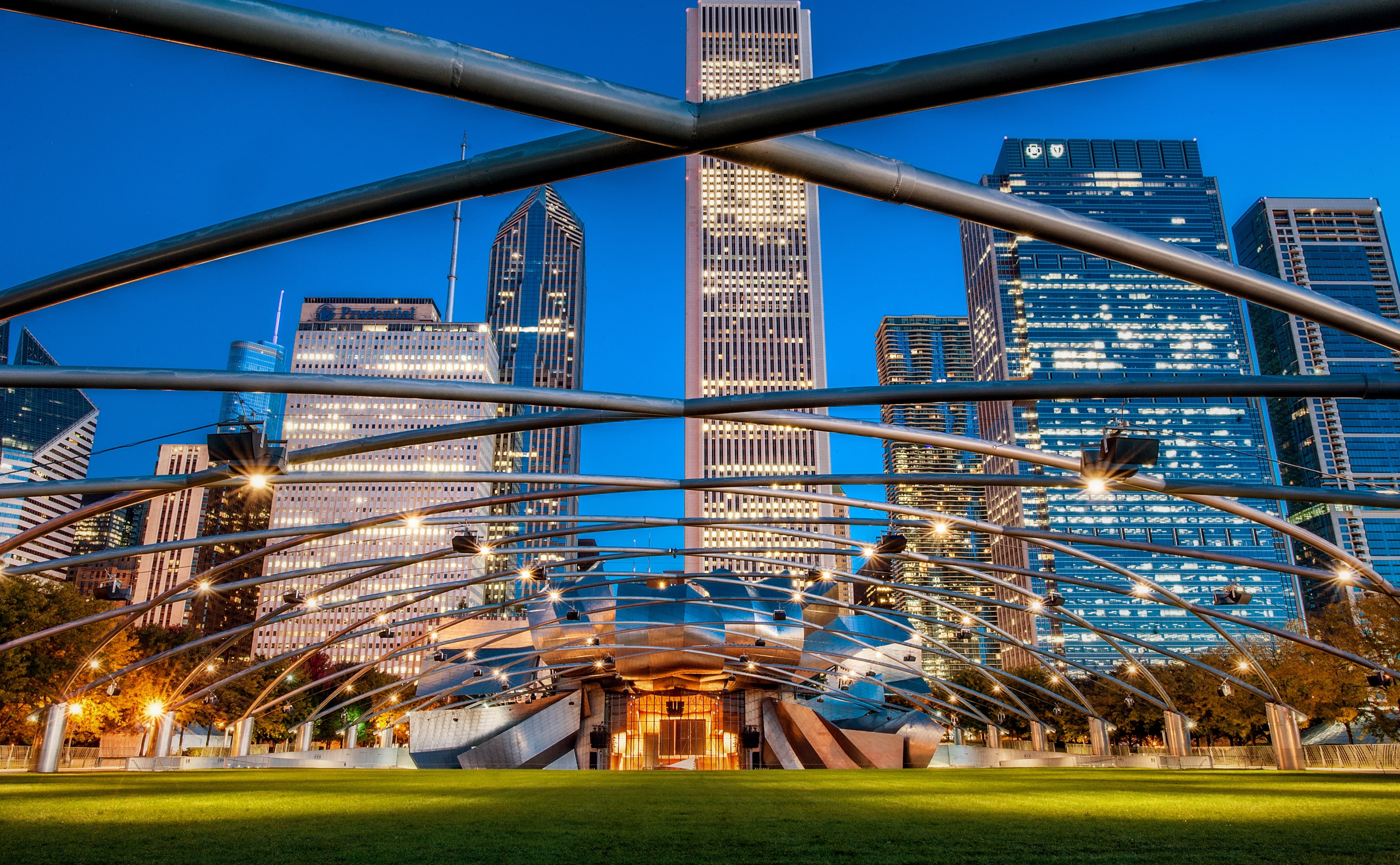 Outside, United States, Illinois, Skyscrapers, day, built structure, jay, blue, sky, plant, 4K, clear sky, modern, Architecture, nature, dusk, unitedstates, HD Wallpaper
