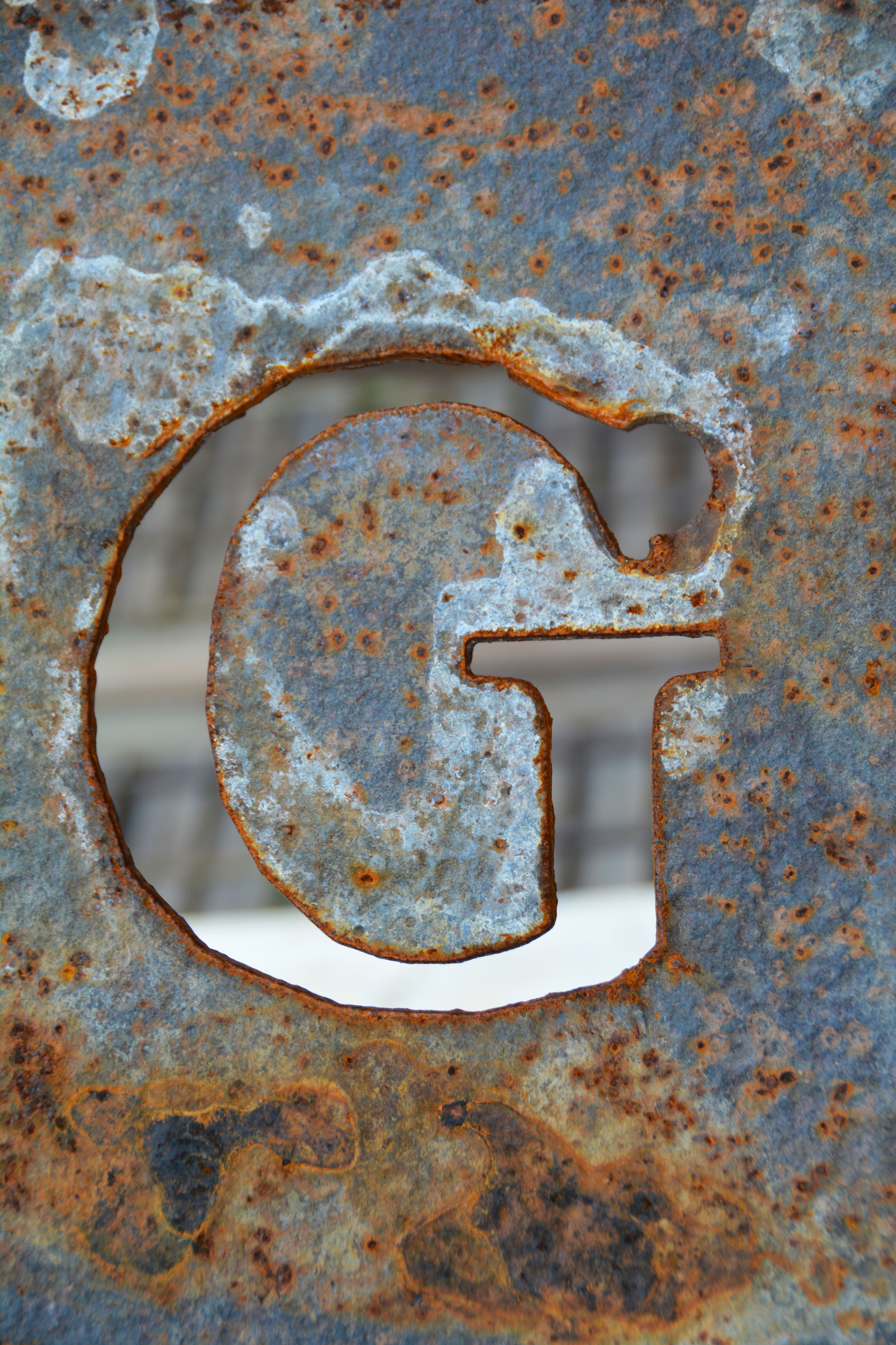 backgrounds, g, design, industrial, deterioration, capital, character, steel, entrance, close-up, no people, obsolete, latch, letter g, weathered, day, Phone HD Wallpaper