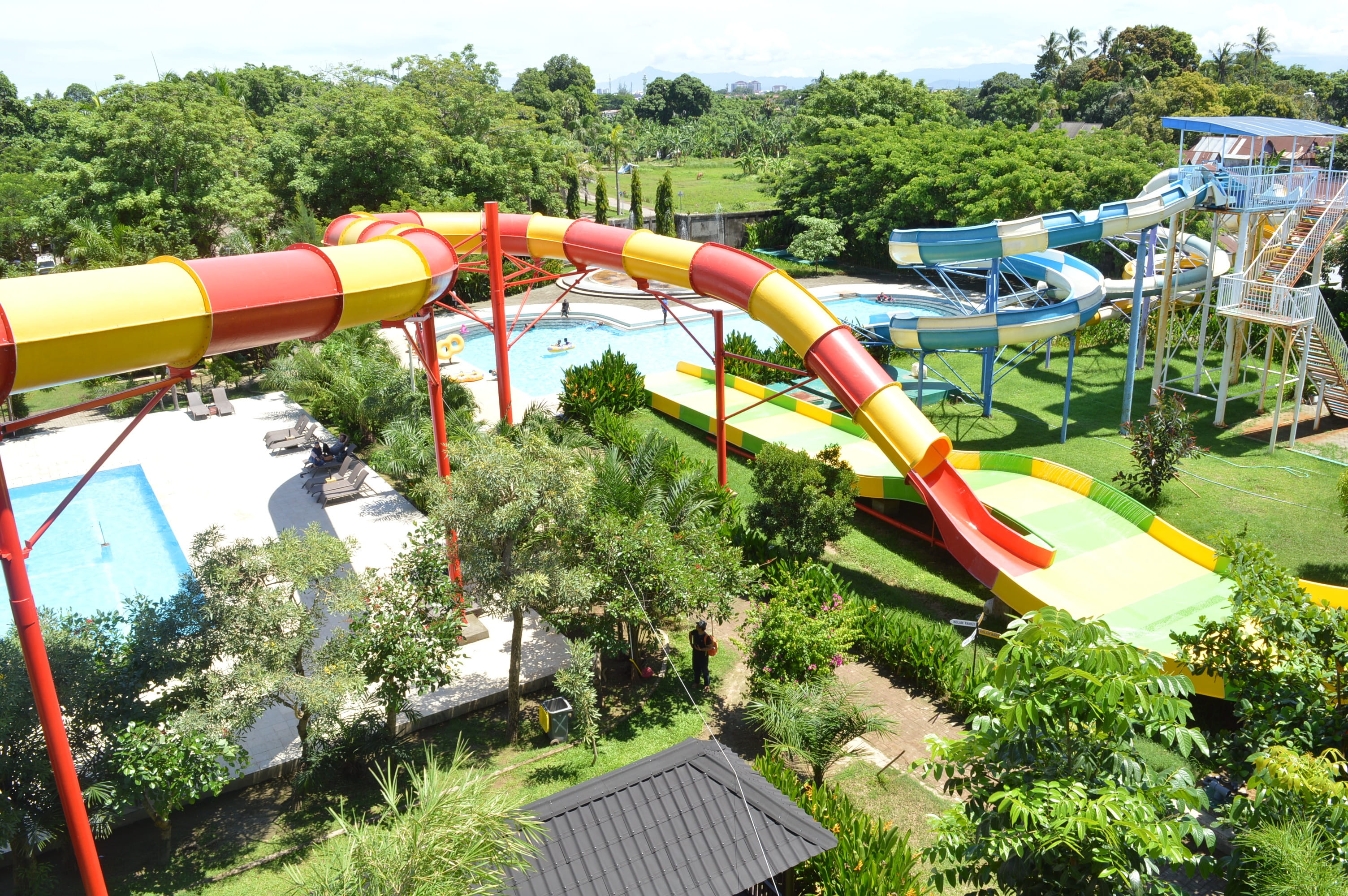 outdoors, amusement park ride, water slide, travel, connection, swimming pool, nature, indonesia, sunlight, arts culture and entertainment, holiday, Vacation, HD Wallpaper