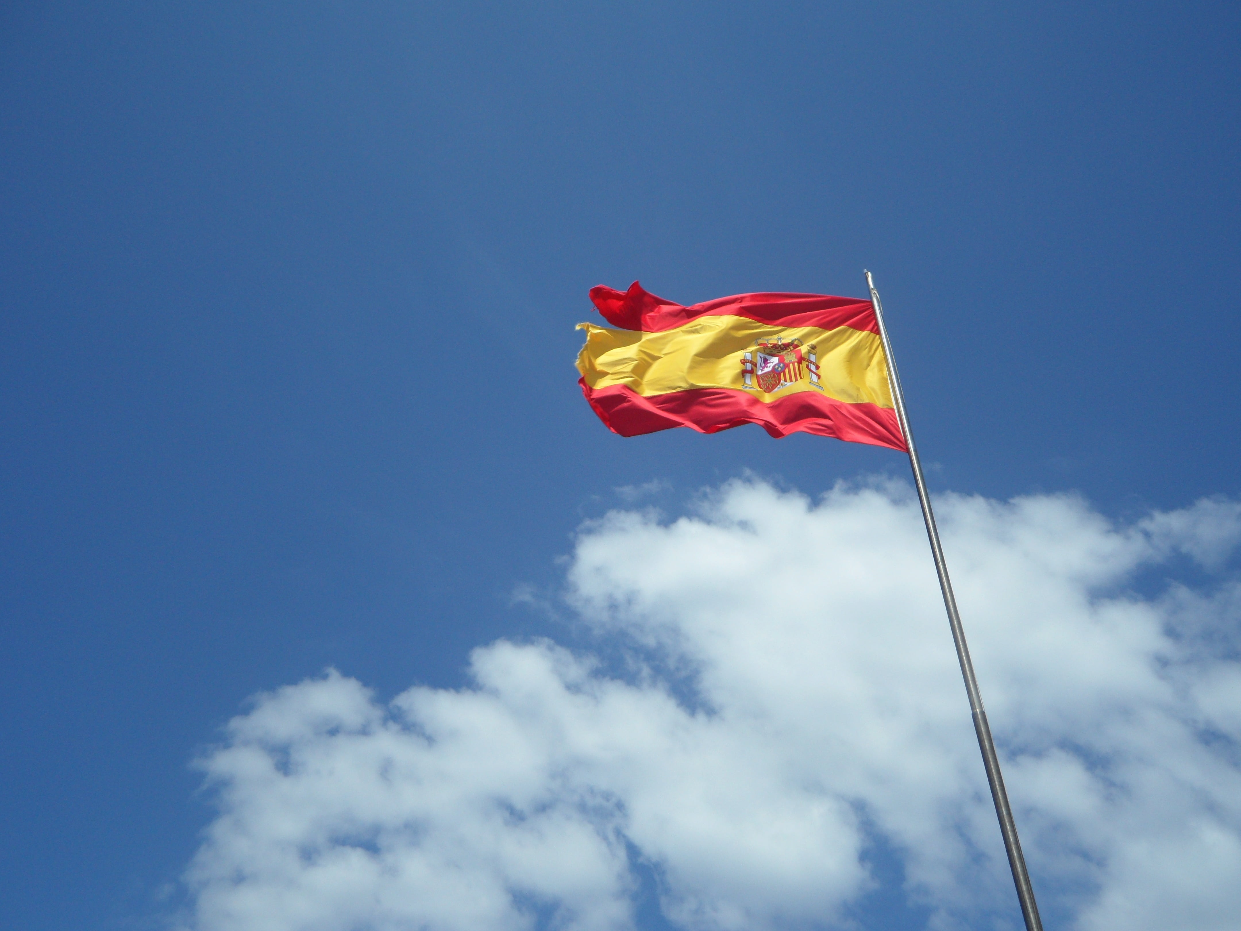 copy space, flag, 4K, clouds, sky, nature, hoisted, flutter, no people, striped, outdoors, pole, low angle view, blue, sunlight, emotion, environment, HD Wallpaper