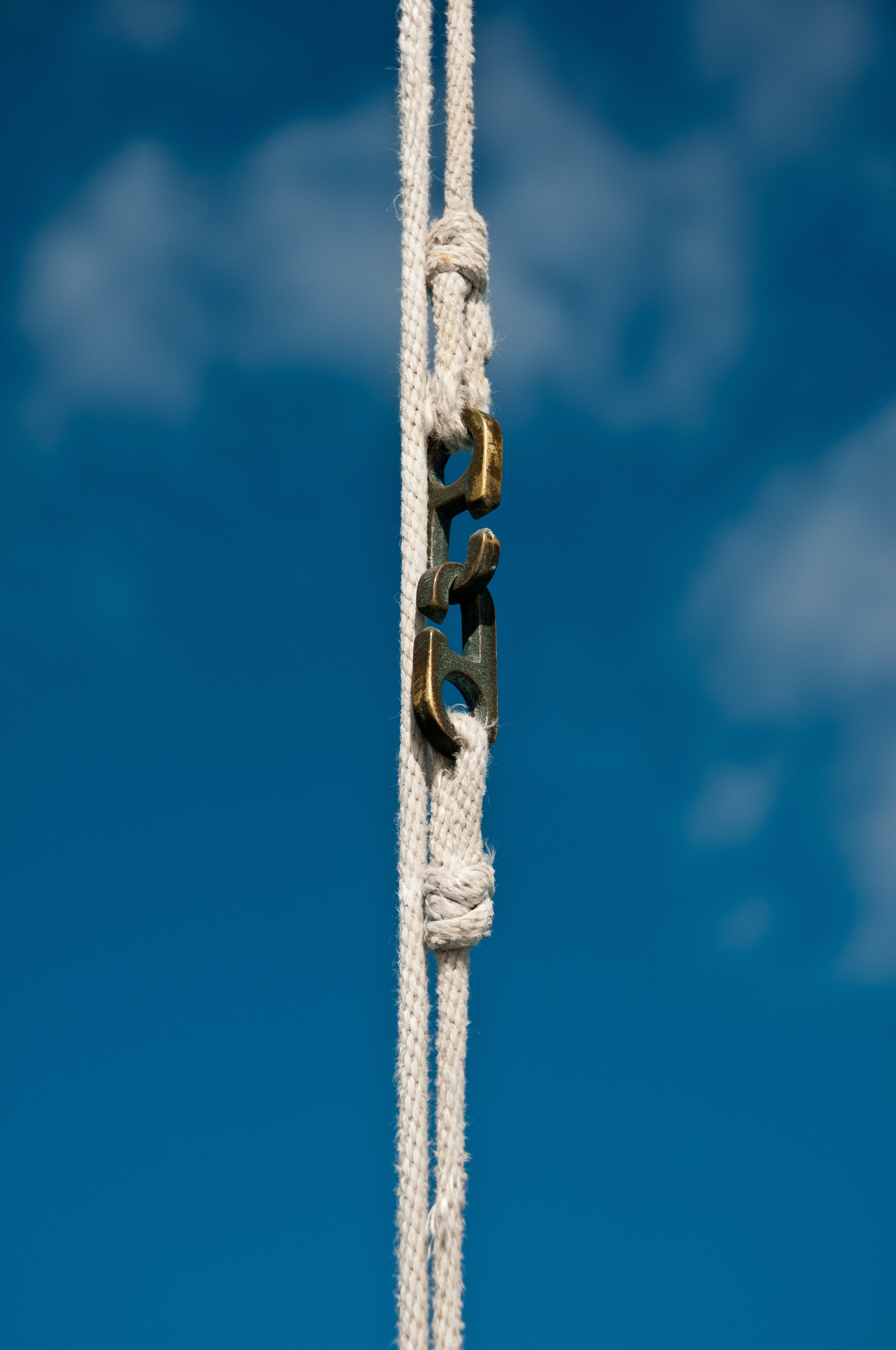 sport, travel, bamboo, rope, architecture, chain, close-up, tied up, metal, equipment, strength, roof, water, paradise, vacation, hoisting, connection, Phone HD Wallpaper