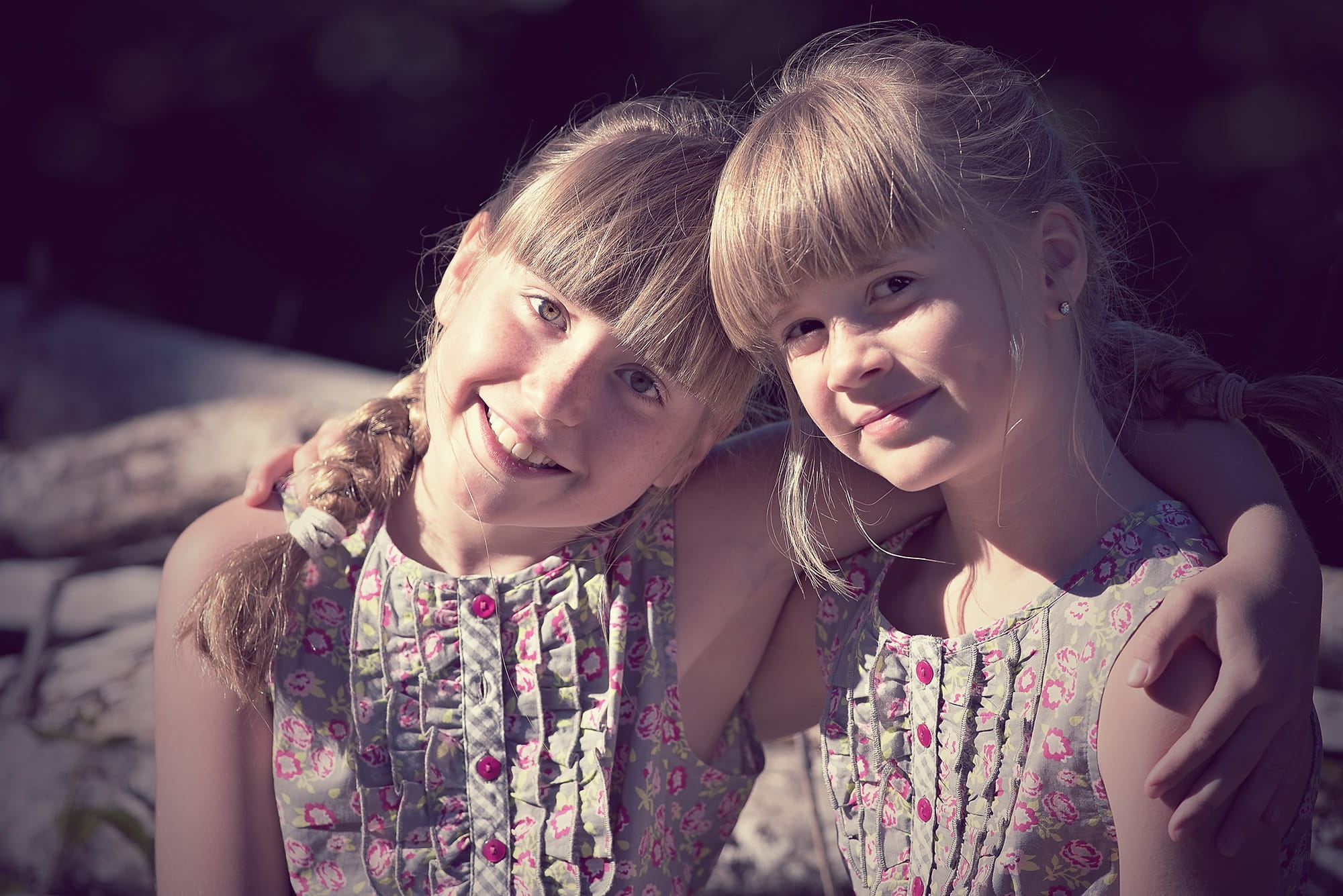 childhood, bonding, girl, happiness, sister, child, innocence, casual clothing, women, smiling, beautiful, youth, cute, people, positive emotion, togetherness, HD Wallpaper