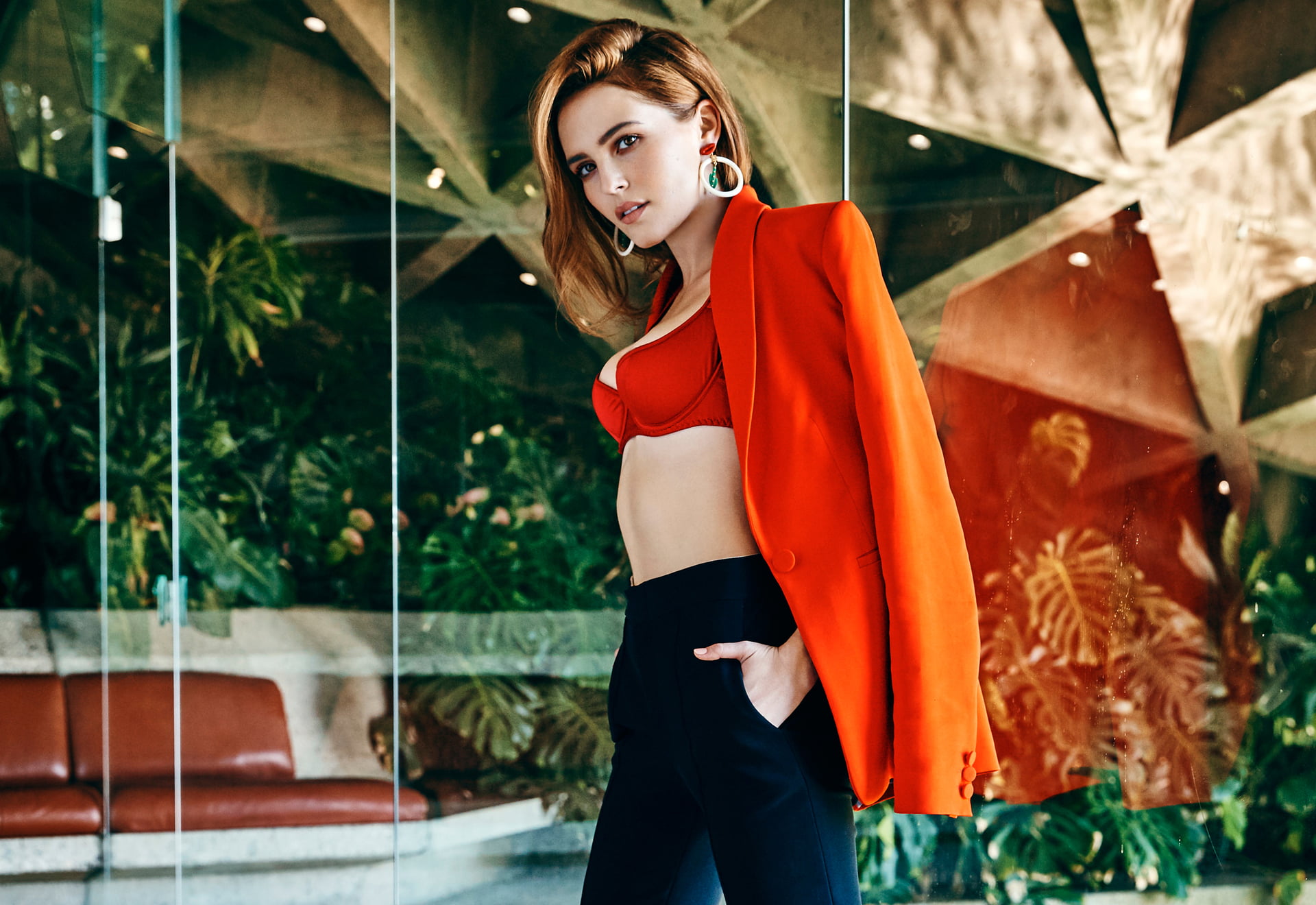 women outdoors, red bras, actress, women, 1080P, belly, standing, Zoey Deutch, HD Wallpaper