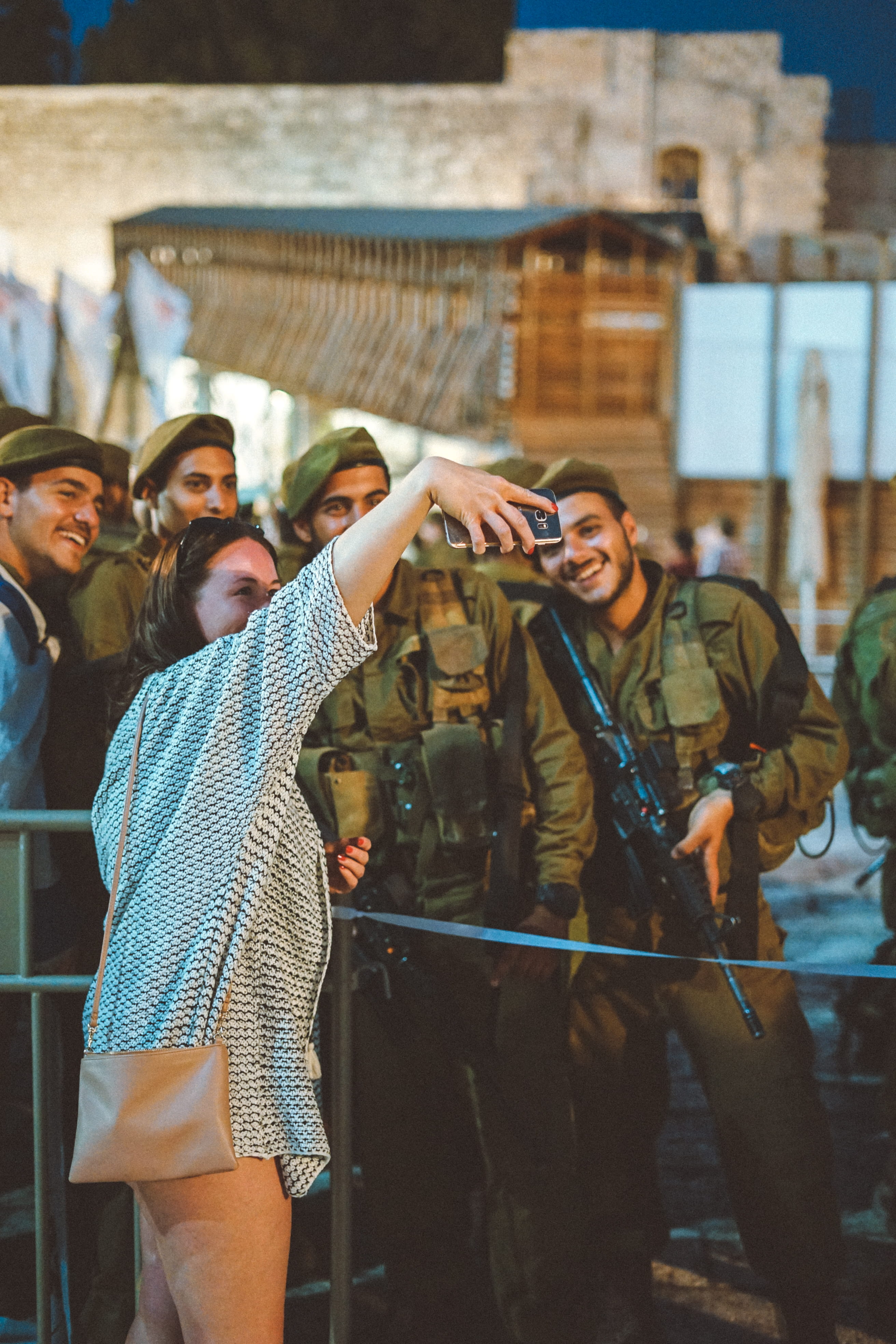 architecture, enjoyment, 4K, young adult, female, adult, young women, real people, young men, incidental people, emotion, western wall, army, people, woman, Phone HD Wallpaper