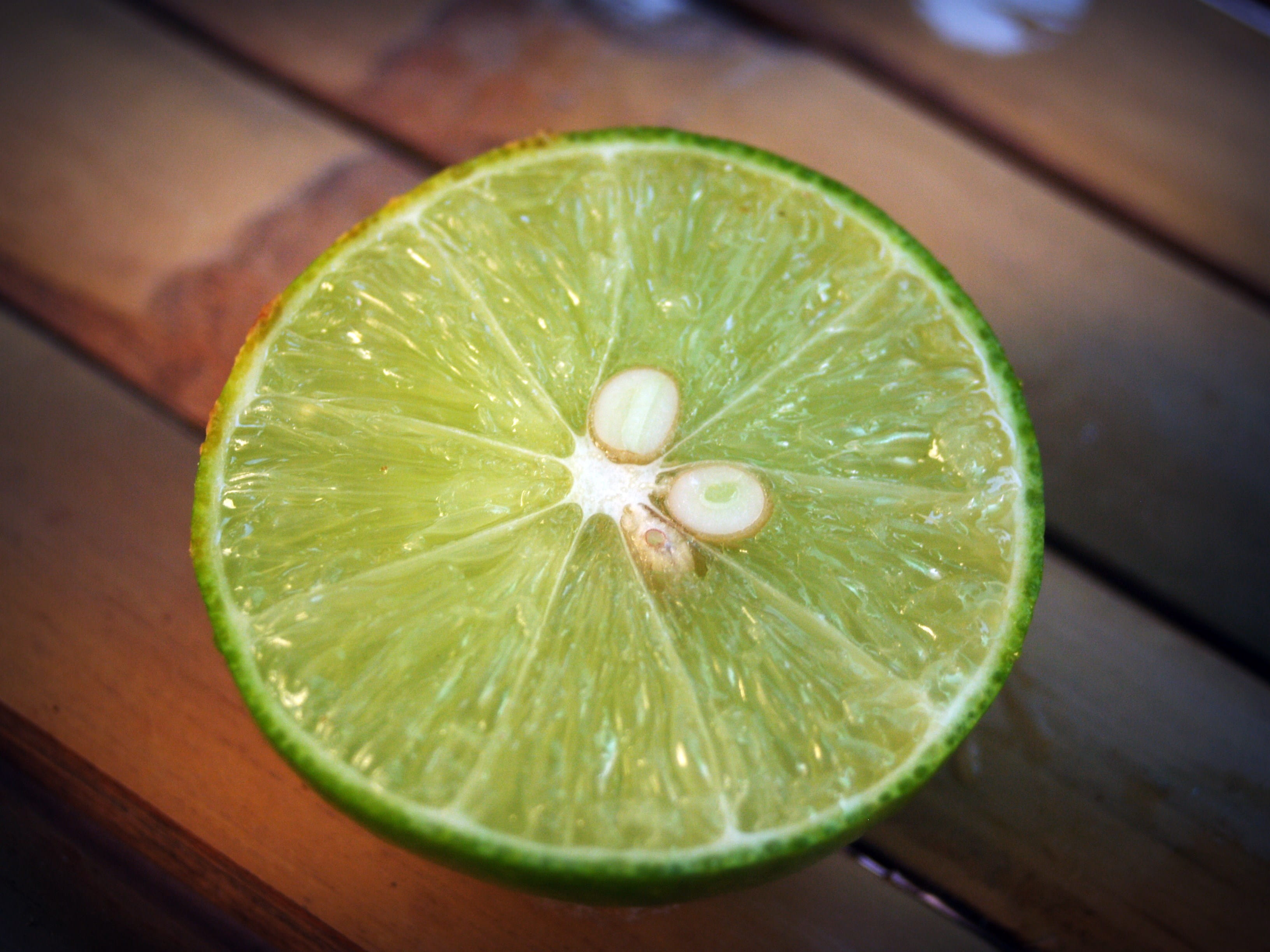 indoors, 2K, citrus, directly above, raw, lime, lemon, healthy lifestyle, no people, wellbeing, juicy, fruit, wood, background, green color, high angle view, HD Wallpaper