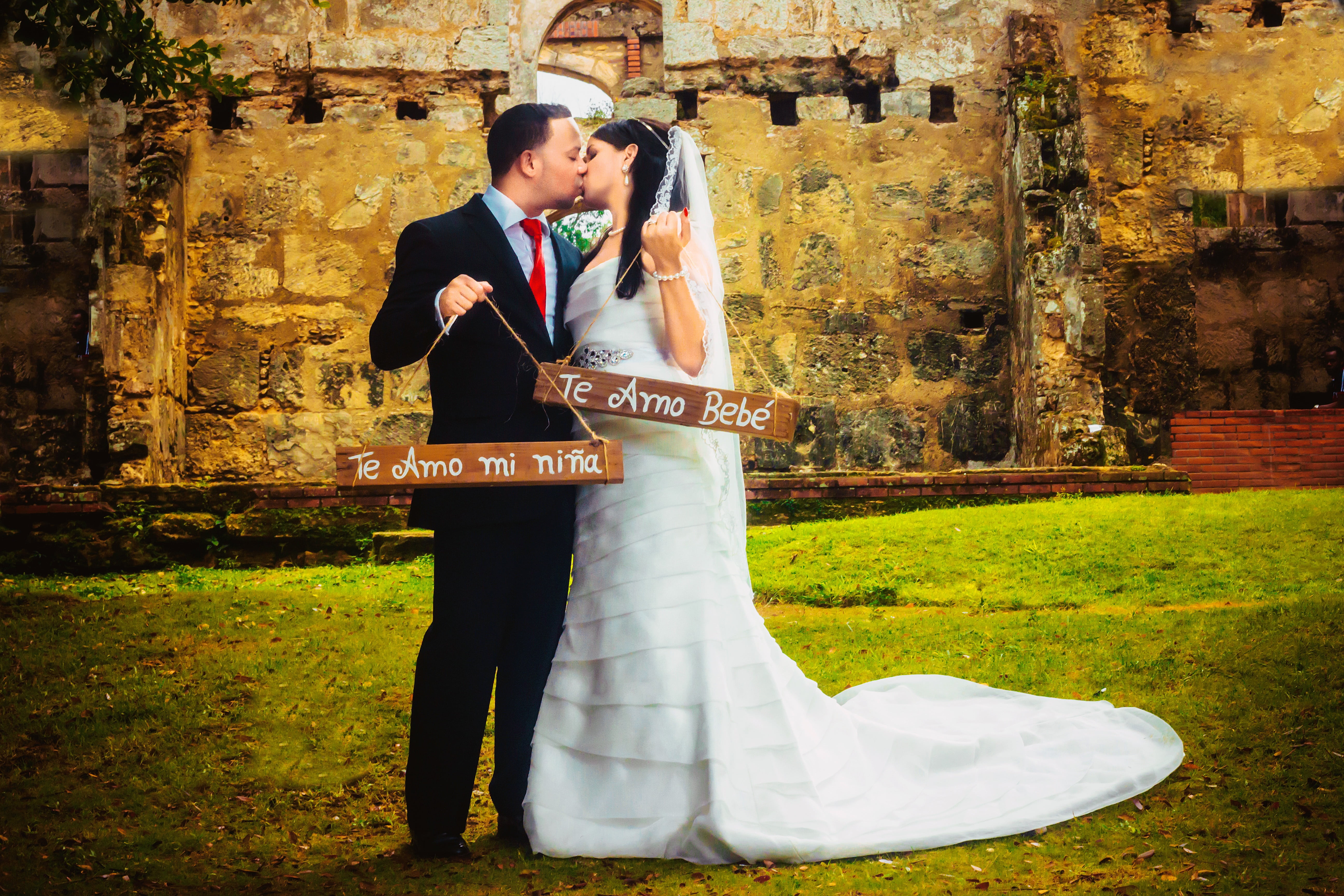 married, church, wedding ceremony, people, togetherness, couple - relationship, soledad, marry, young men, roses, romantic, white, newlyweds, republic, HD Wallpaper