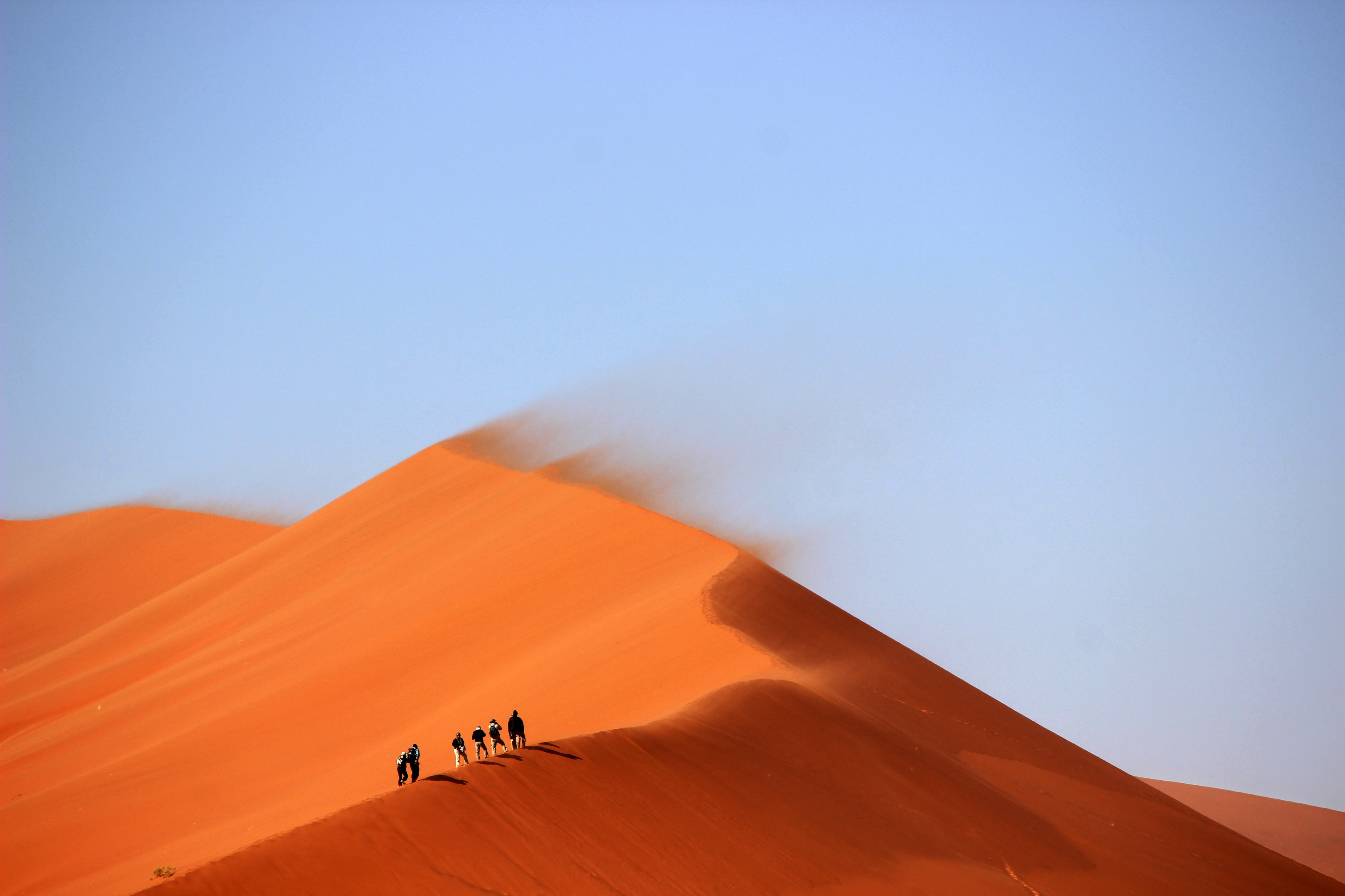 5K, beauty in nature, hot, clear sky, photo, environment, clear, climate, blue, landscape, sand dunes, sand, sky, people, hill, unrecognizable person, HD Wallpaper