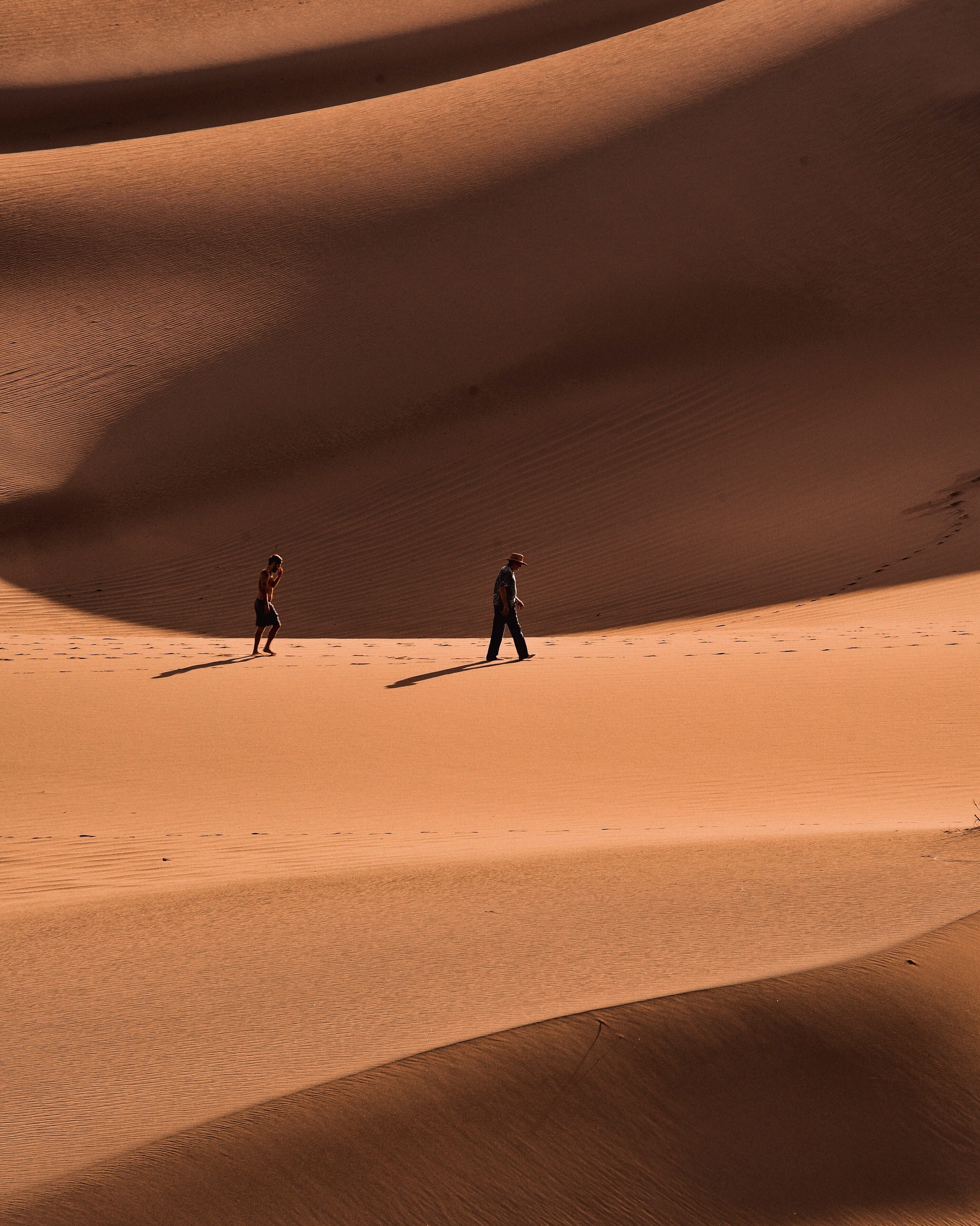 morocco, us, sand, africa, adventure, men, landscape, sunlight, dune, yellow, walking, 4K, two, desolate, shadow, people, scenics, footsteps, outdoors, Phone HD Wallpaper