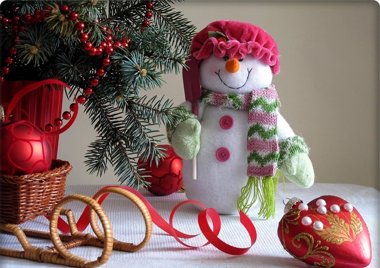white, ribbon, christmas Decoration, new year, decorating, season, figurine, cultures, holiday - event, decoration, red, snow, christmas Ornament, branches, HD Wallpaper