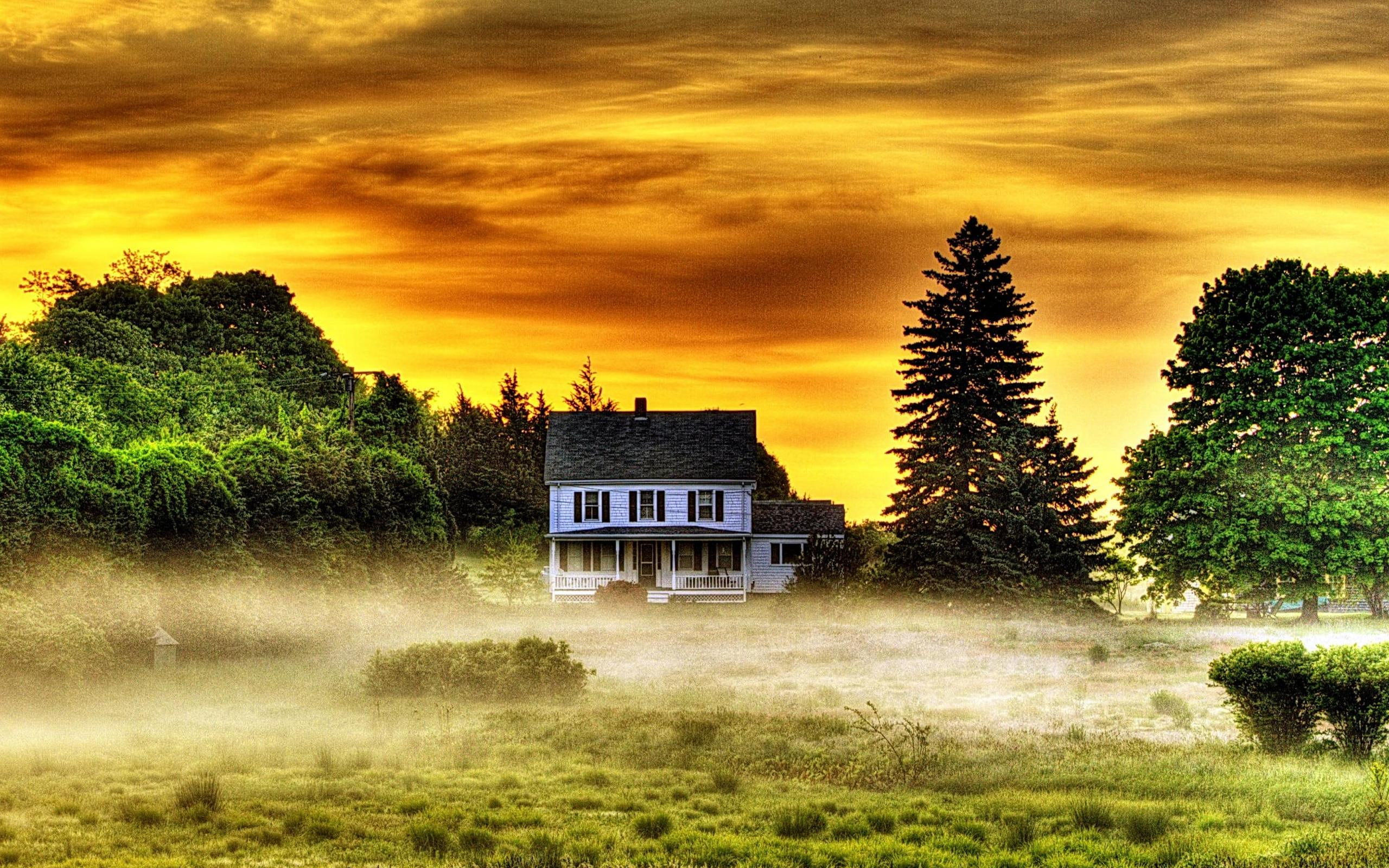 beautiful, view, lovely, orange, architecture, trees, foggy, 2K, green, simply, sunset, two, black, peaceful, stories, grass, field, house, white, HD Wallpaper