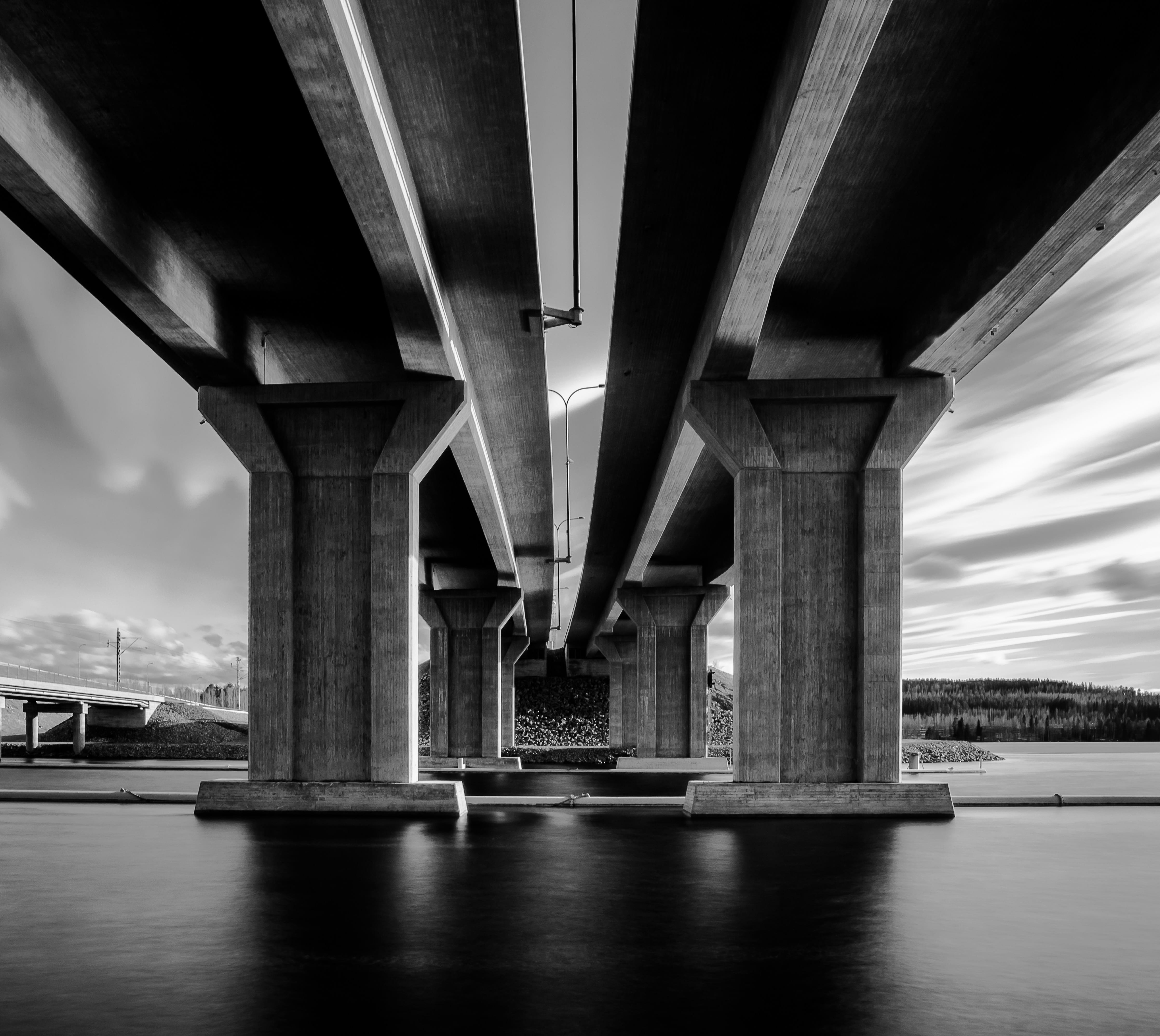 low angle view, buildling, river, kuopio, overpass, black and white, nature, cloud - sky, long, greyscale, sky, bandw, built structure, lake, long exposure, HD Wallpaper