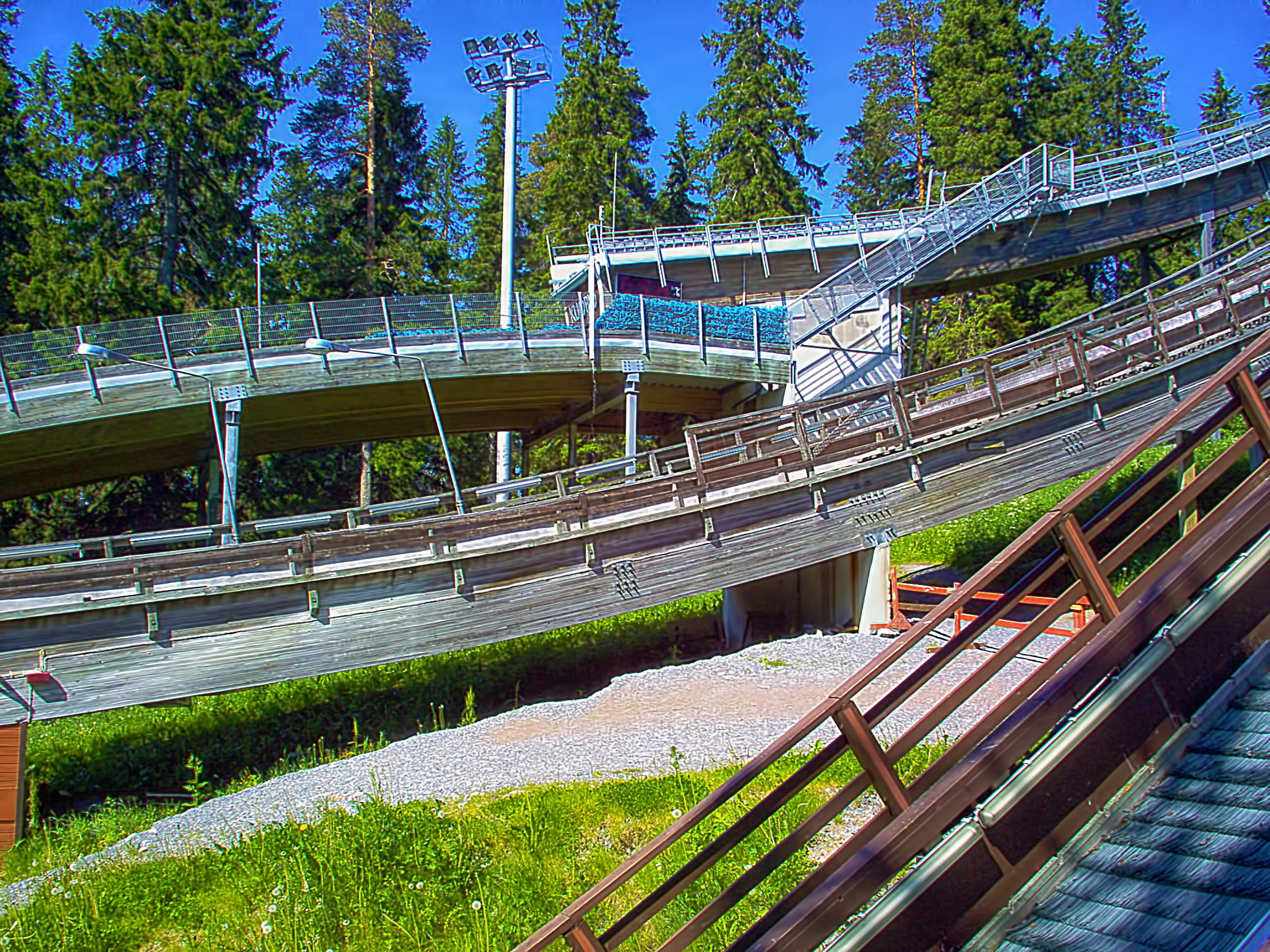 tree, bridge, overpass, blue sky, architecture, Ski Jumping, staircase, sunlight, bridge - man made structure, puijo, 2K, growth, day, transportation, HD Wallpaper