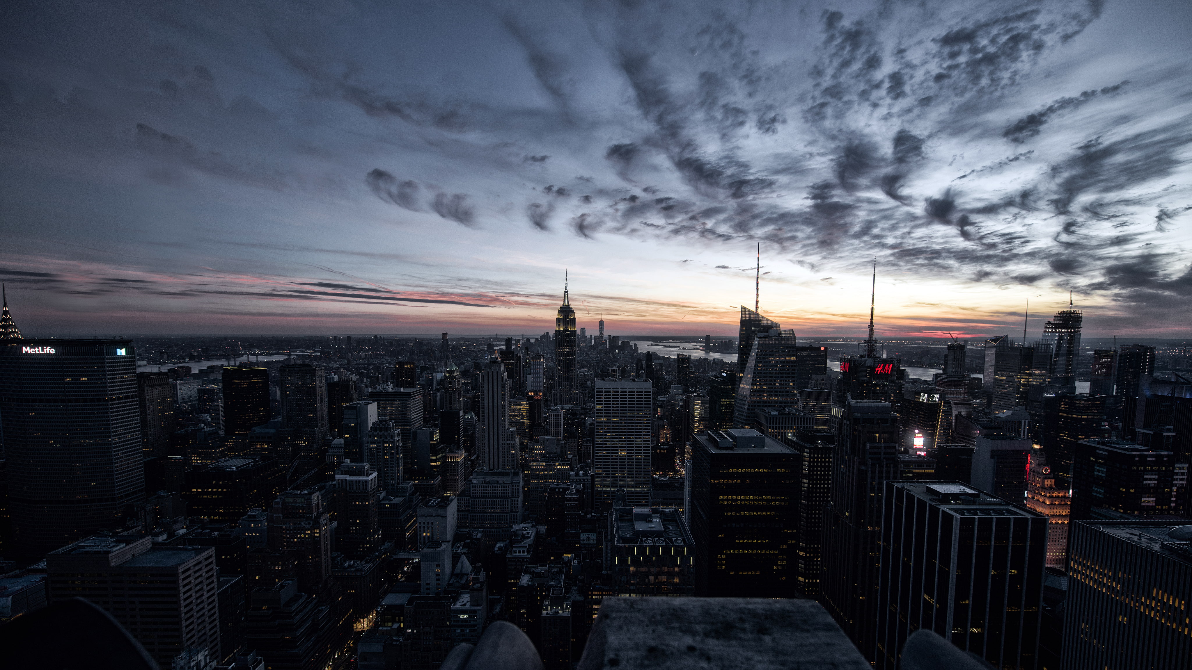 architecture, nature, tall - high, cloud - sky, dusk, office building exterior, skyscraper, outdoors, crowd, building, never, crowded, residential district, HD Wallpaper