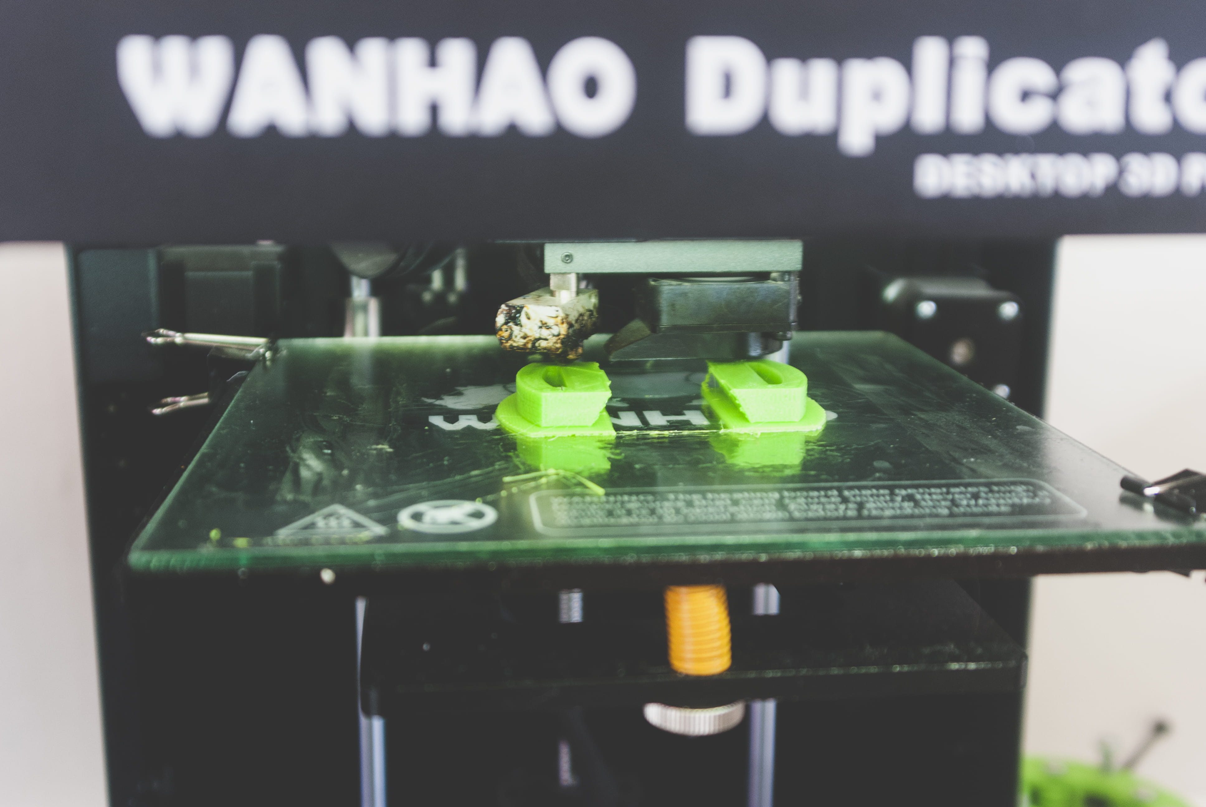 machinery, entrepreneurs institute iyem yucateco, macro, 4K, audio, room, green color, electronics industry, indoors, connection, close-up, hardware, technology, HD Wallpaper