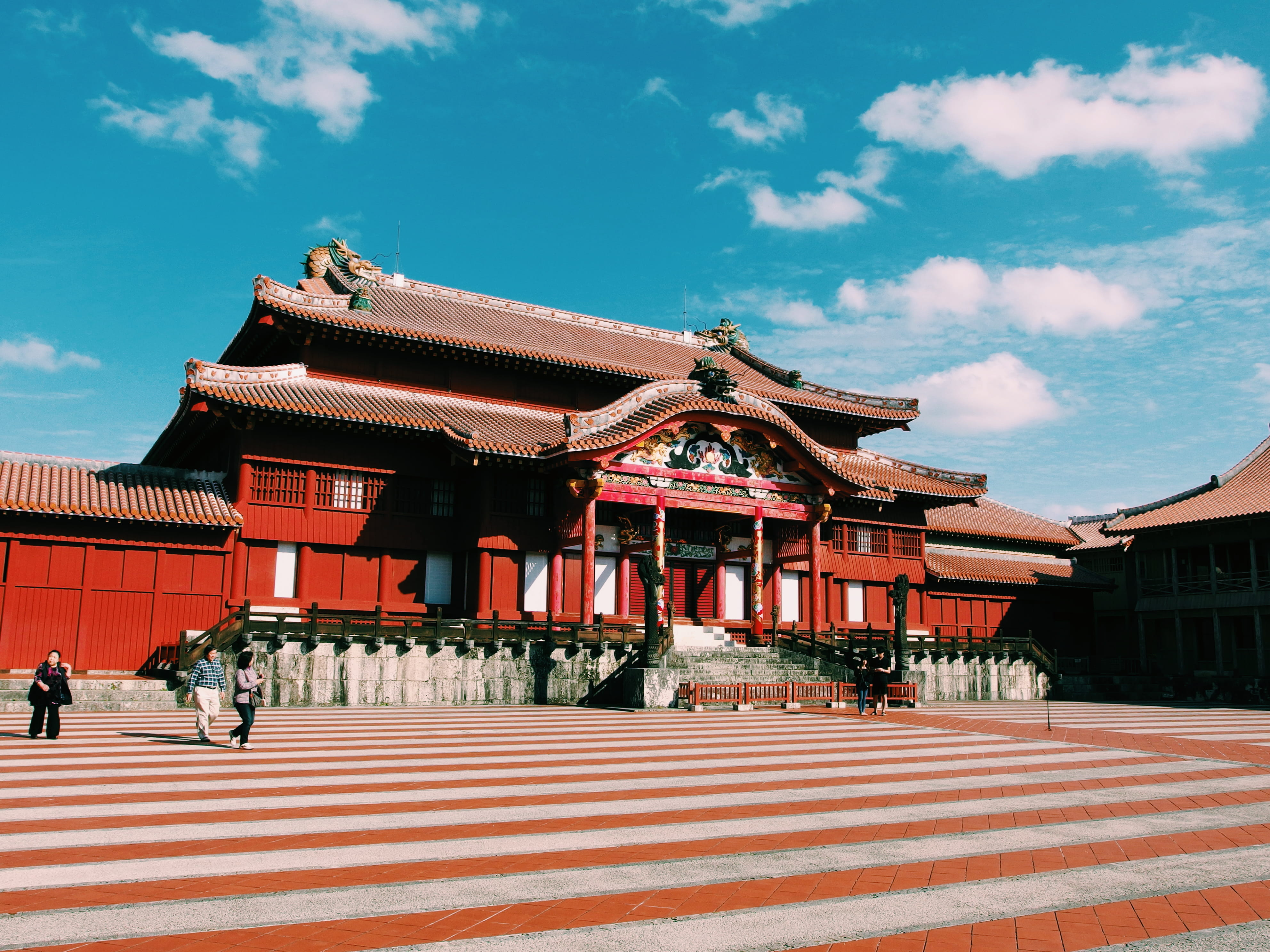 building, 4K, built structure, naha-shi, travel, japan, castle, roof, place of worship, okinawa, day, incidental people, spirituality, colorful, china, HD Wallpaper