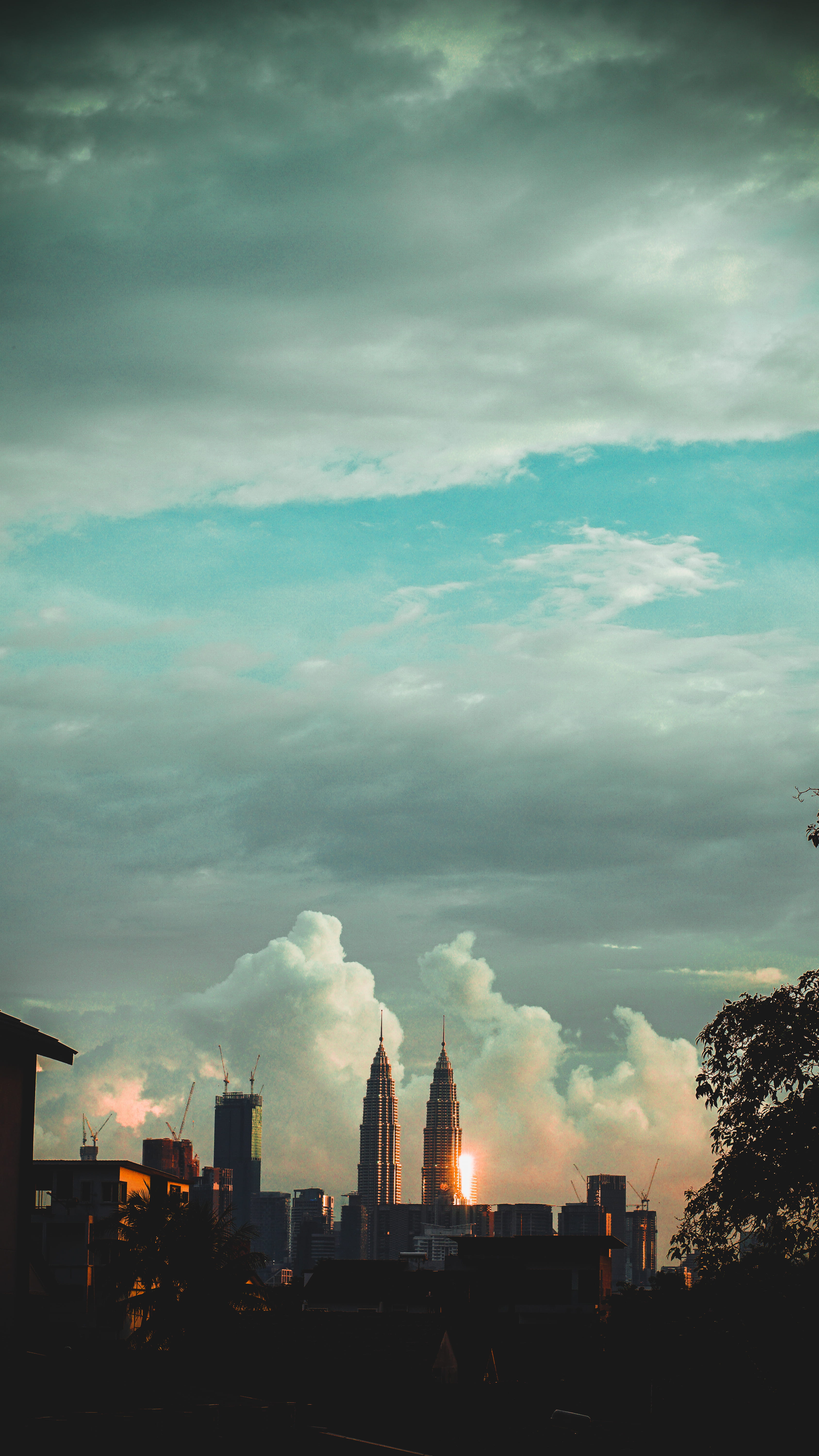 spire, cloud - sky, travel destinations, architecture, nature, urban skyline, cloud, dusk, city, built structure, kuala lumpur, 5K, no people, klcc, office building exterior, Phone HD Wallpaper
