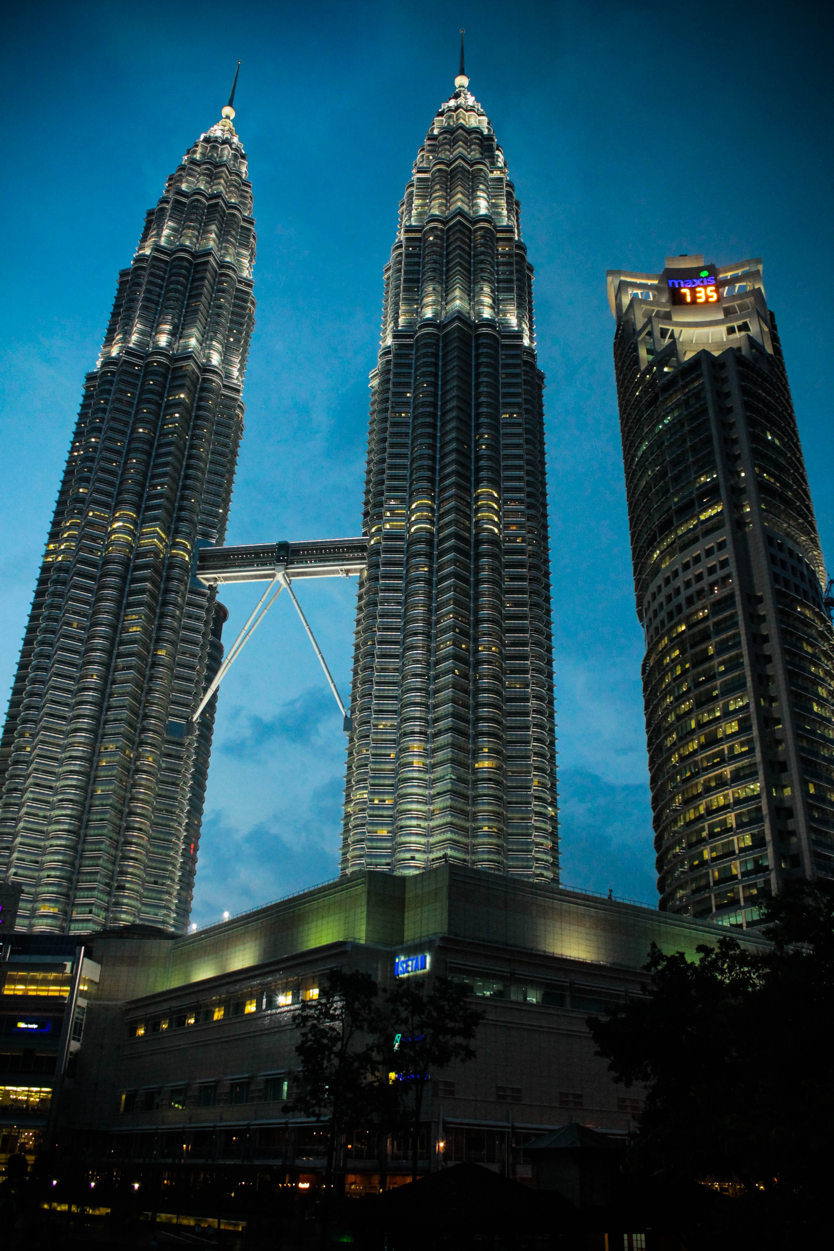 no people, tall - high, lumpur, night, capital, tourism, Malaysia, landscape, cityscape, urban, skyscraper, landmark, structure, financial district, City, Phone HD Wallpaper