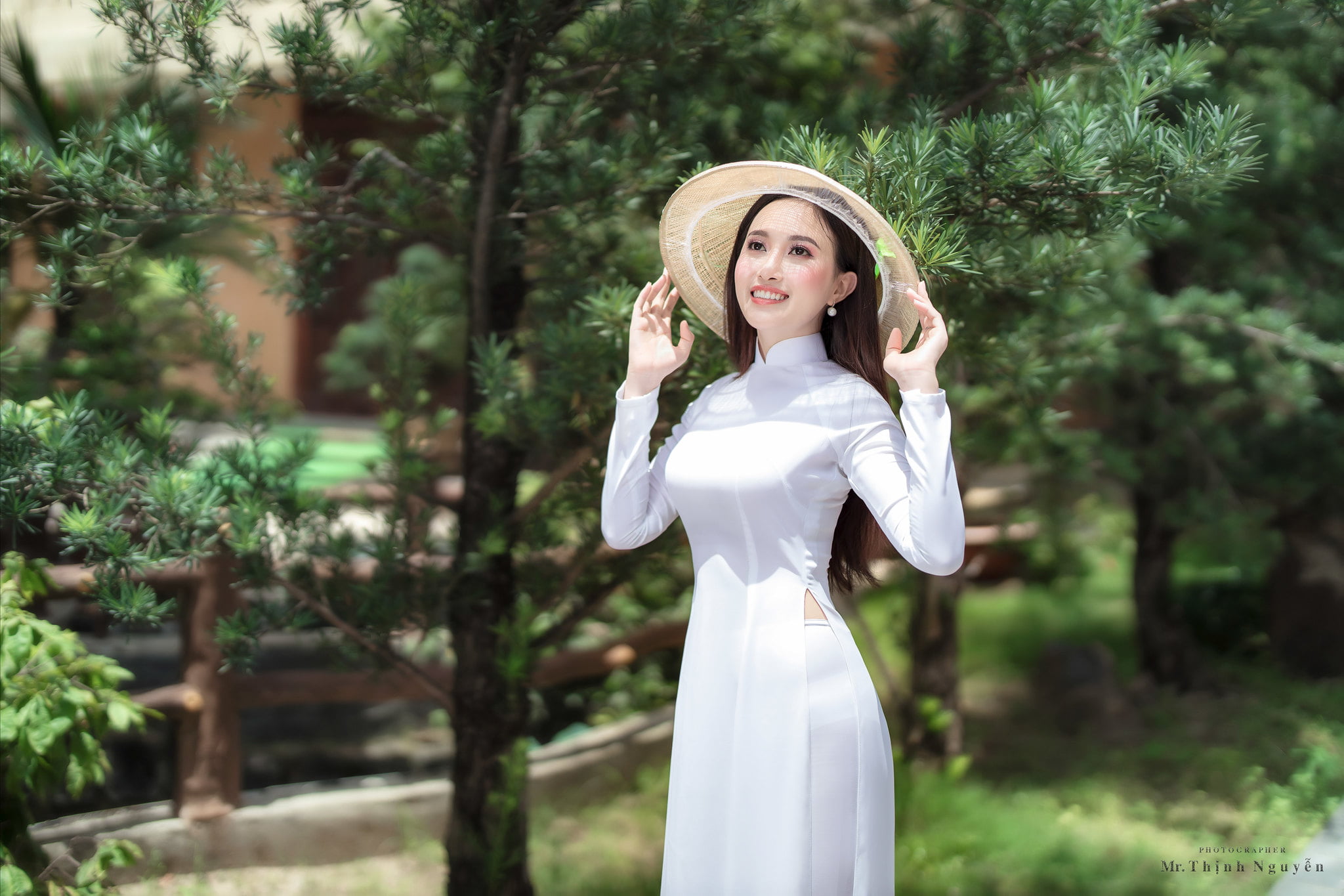 vietnamese, white dress, trees, depth of field, 1080P, leaf hat, women, áo dài, Asian, HD Wallpaper