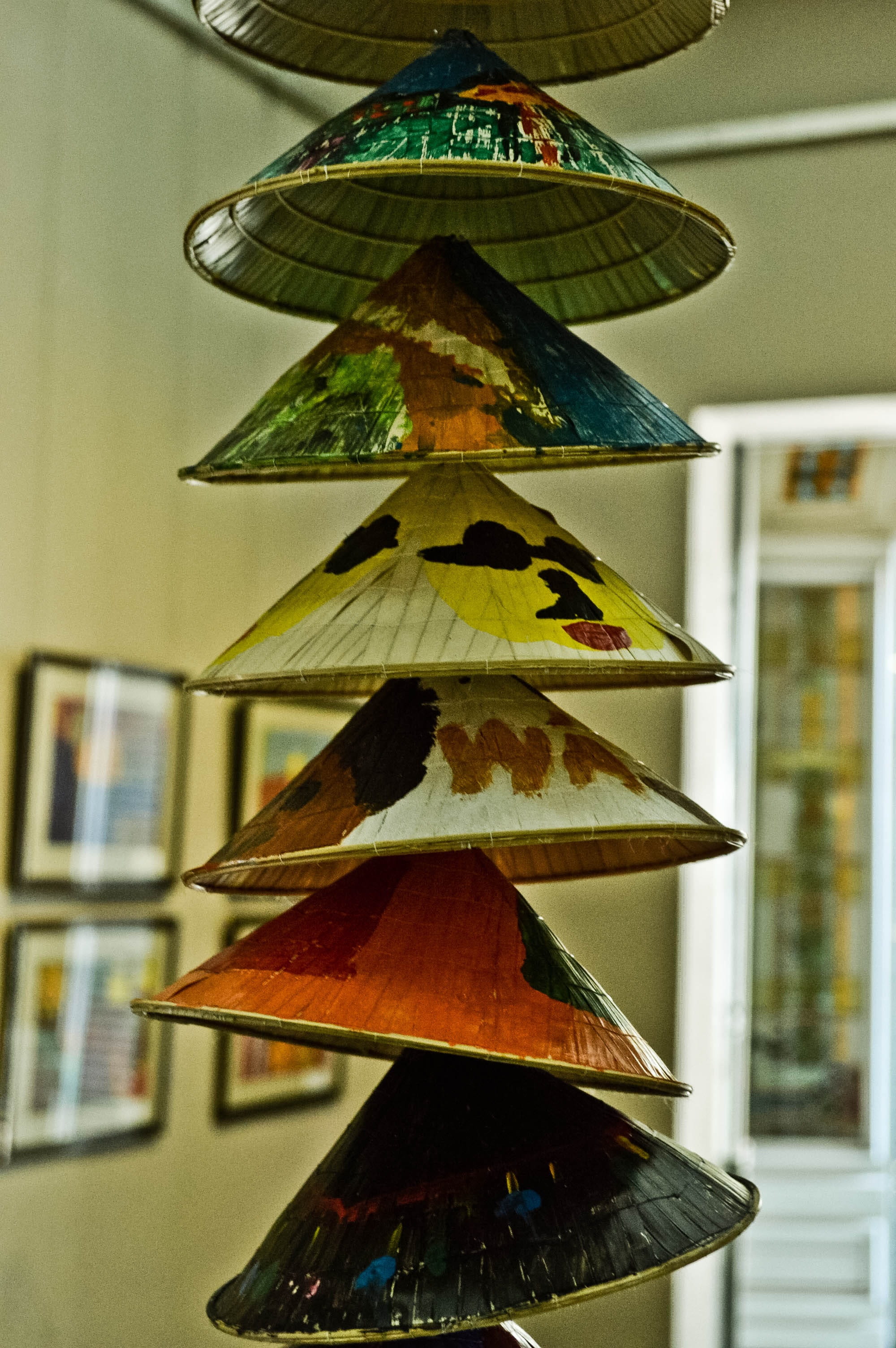 colours, unesco, boat, day, nature, 2K, traditional, decoration, shape, representation, yellow, vietnamese hats, museum, tree, southeast asia, asia, hats, Phone HD Wallpaper