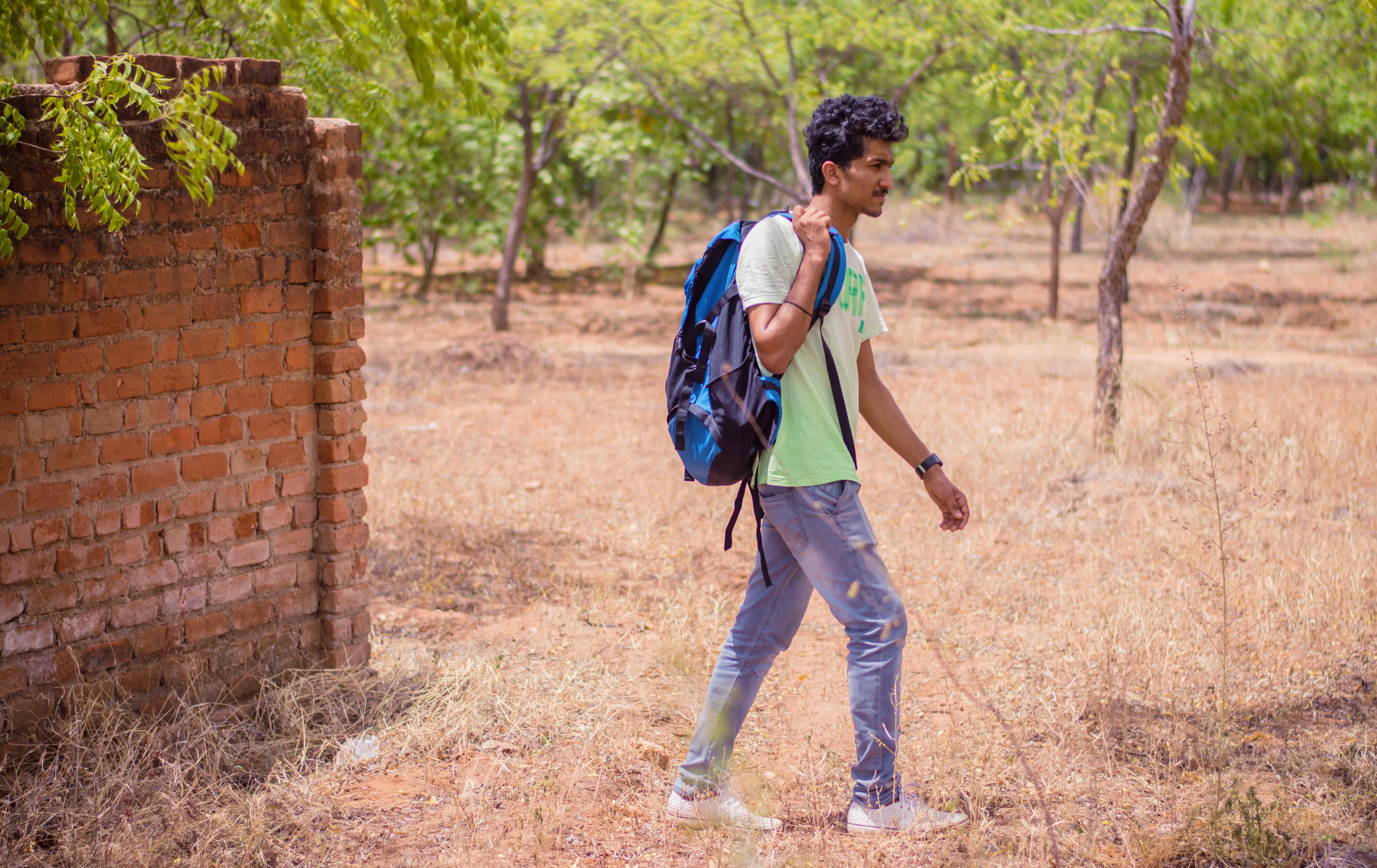 day, lonely, casual clothing, forest, psn college of education, outdoors, man, fashion, hiking, nature, alone, tirunelveli, walking, jean, trees, wall, HD Wallpaper