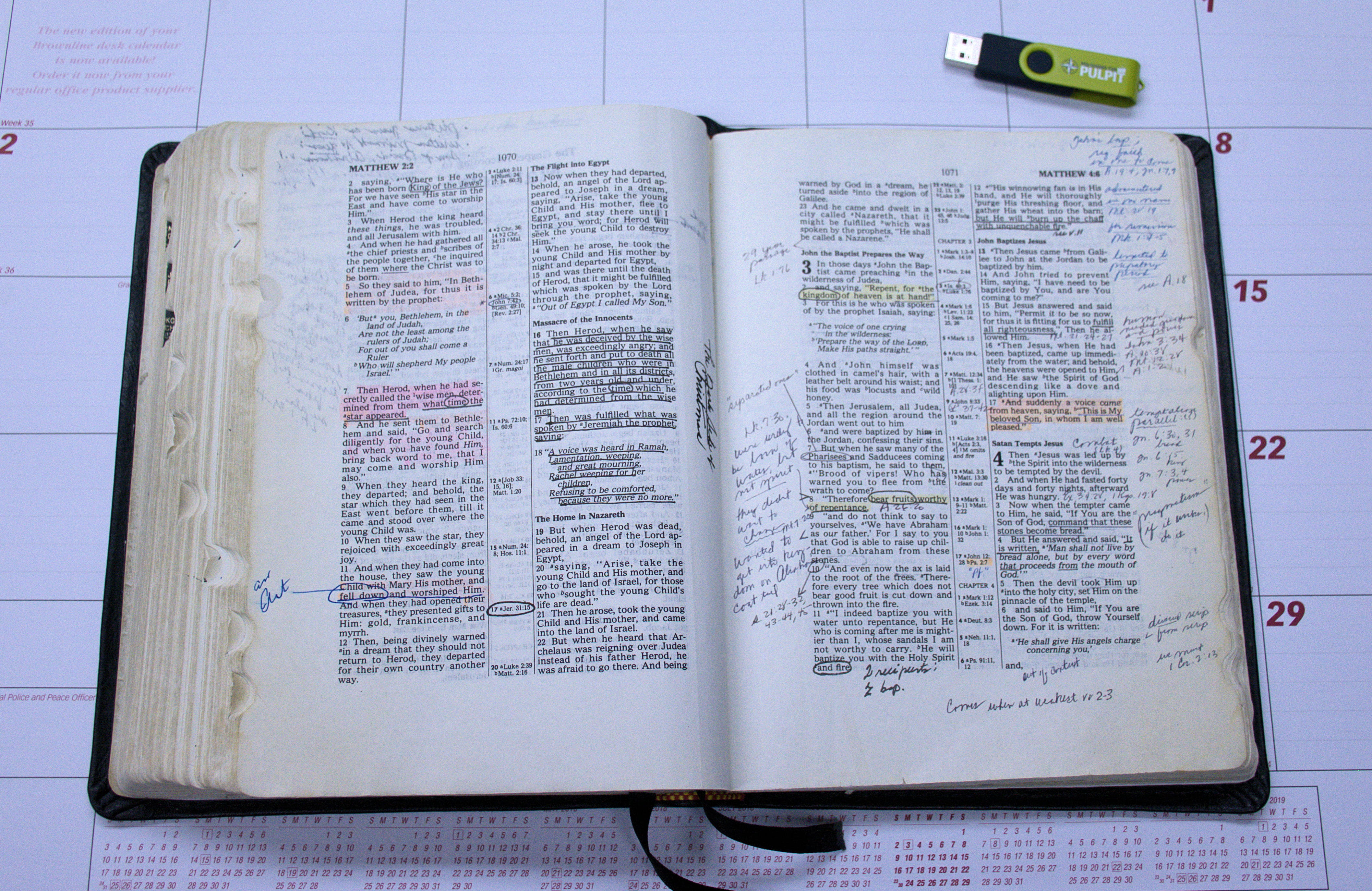 non-western script, open bible, high angle view, text, oxford, 4K, bible, united states, hospital, book, new testament, directly above, no people, education, HD Wallpaper