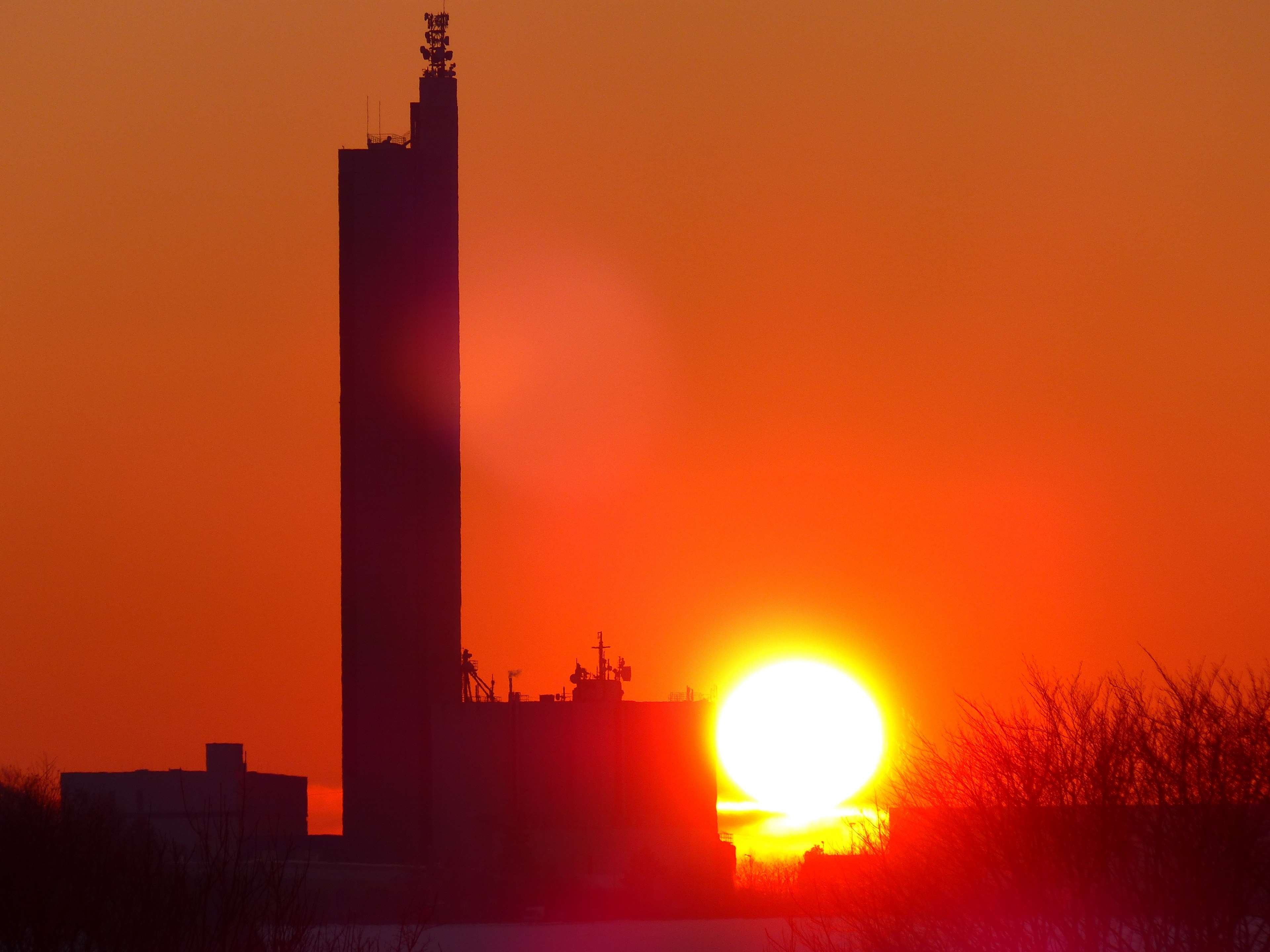 red, city, twilight, skyscraper, built structure, sun, flour mill, record, swabian, memory, building, orange color, royalty, grain silo, abendstimmung, HD Wallpaper