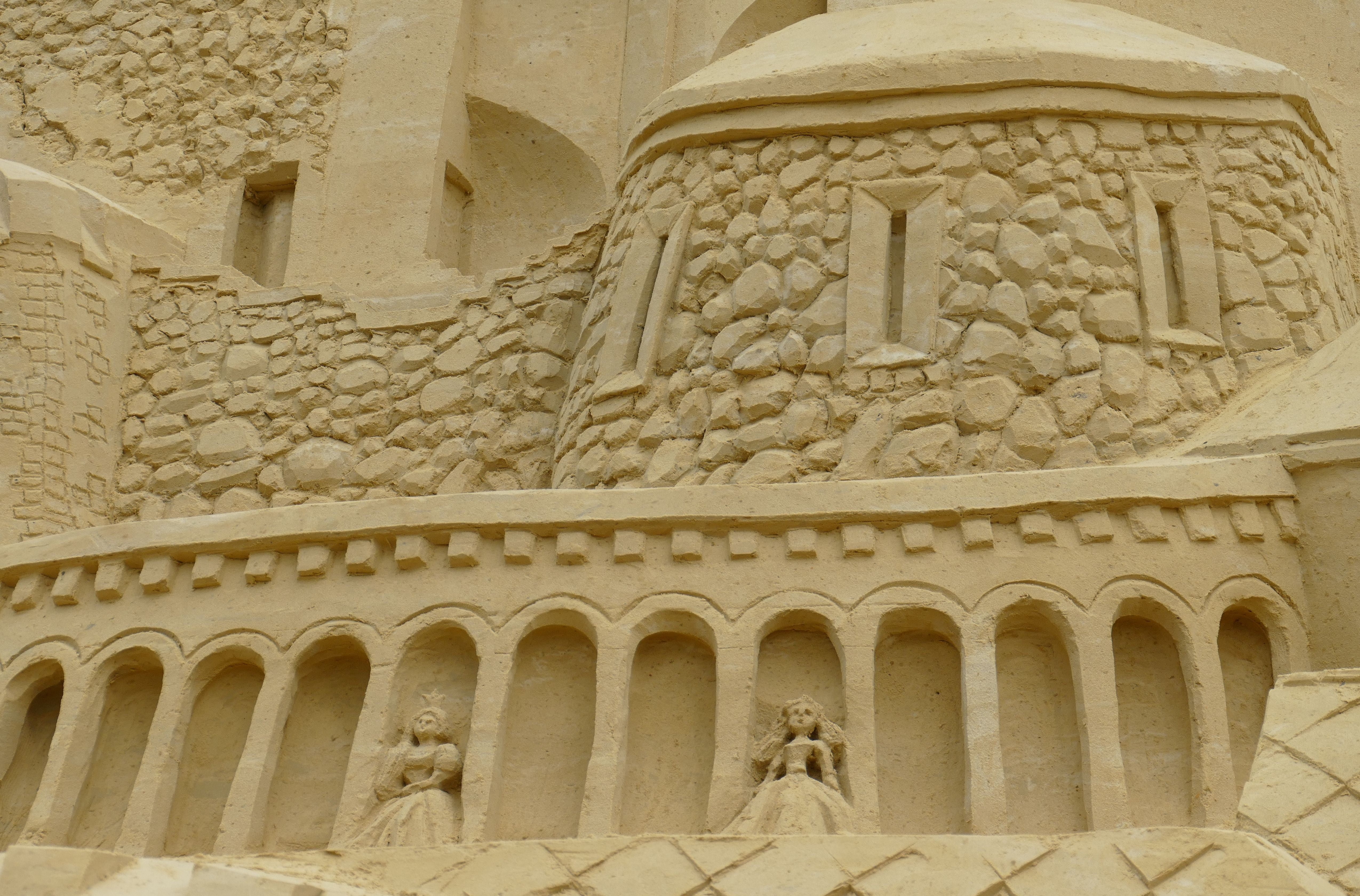 record, craft, arch, building exterior, north rhine westphalia, carving, princess, sandburg, low angle view, duisburg, arcade, sand, woman, building, religion, HD Wallpaper