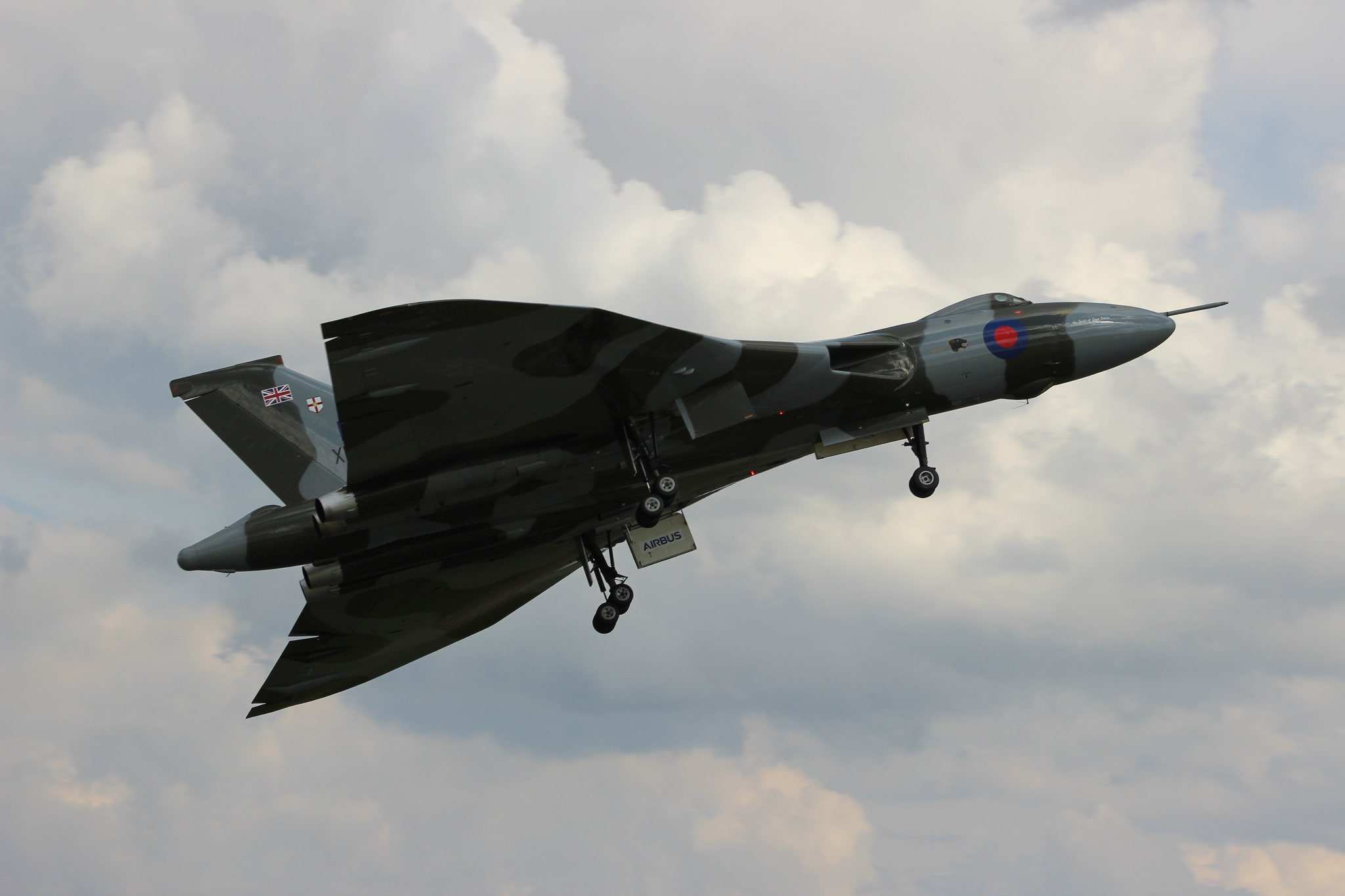 bomber, royal, avro, b 2, vulcan, delta, siddeley, hawker, strategic, air, aircrafts, force, 1080P, england, wing, HD Wallpaper