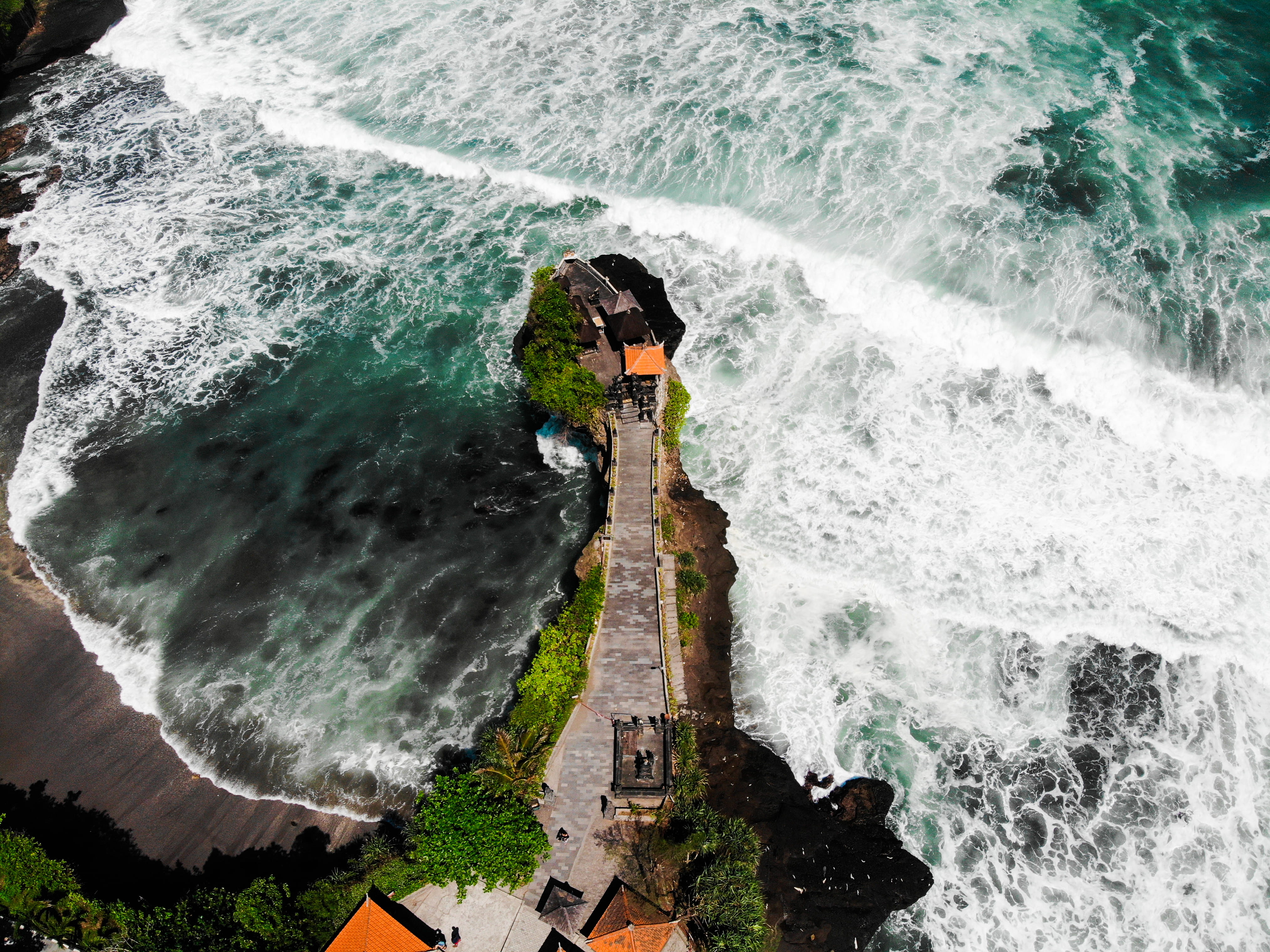 outdoors, green, cliff, sealife, wave, shore, sky, atlantic Ocean, body, rock - Object, blue, nature, bridge, seascape, island, ocean, drone view, dock, HD Wallpaper