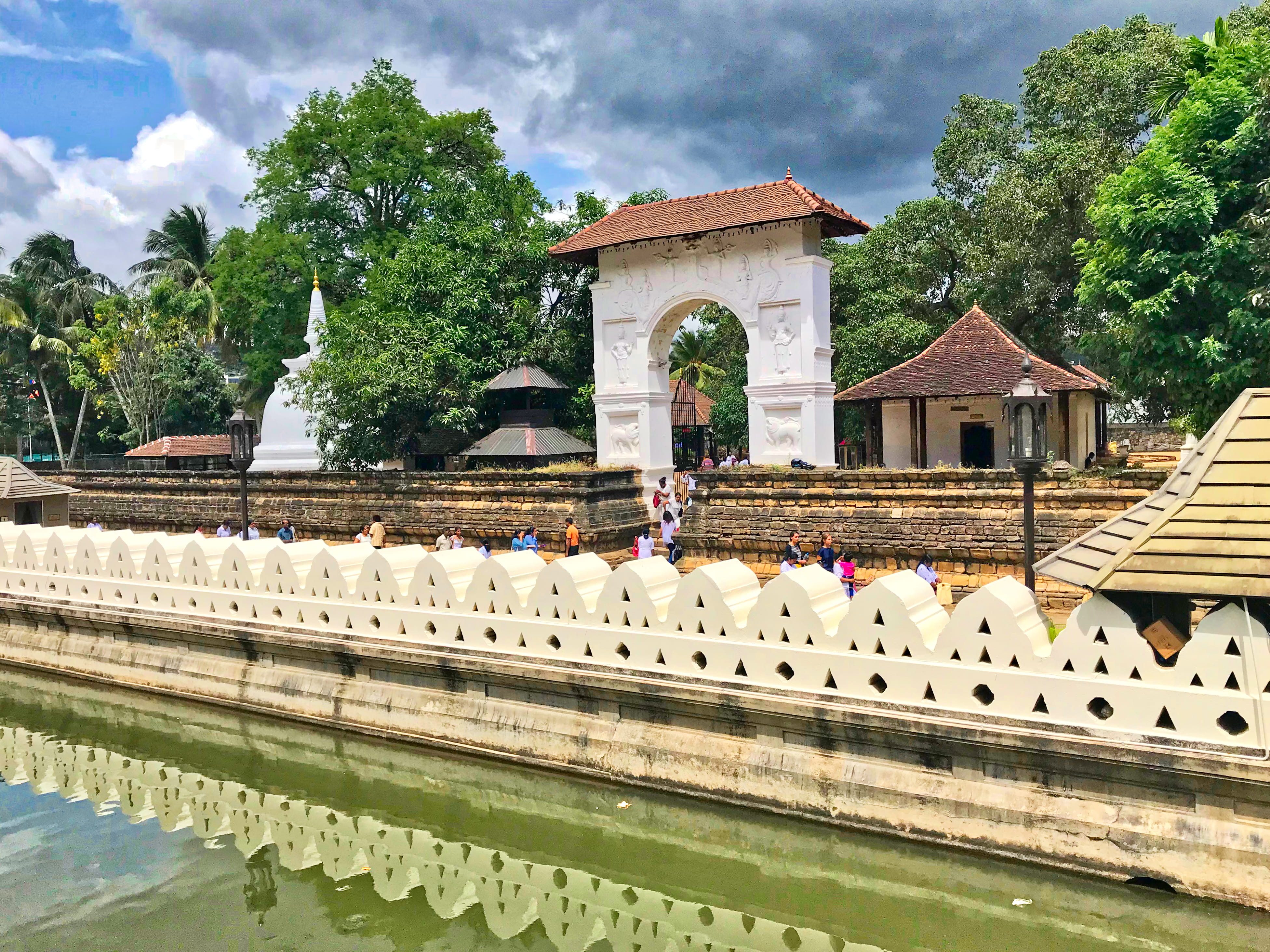tree, architecture, railing, sri lanka, temple, 4K, kandy, cloud - sky, temple square, built structure, bridge - man made structure, building exterior, HD Wallpaper
