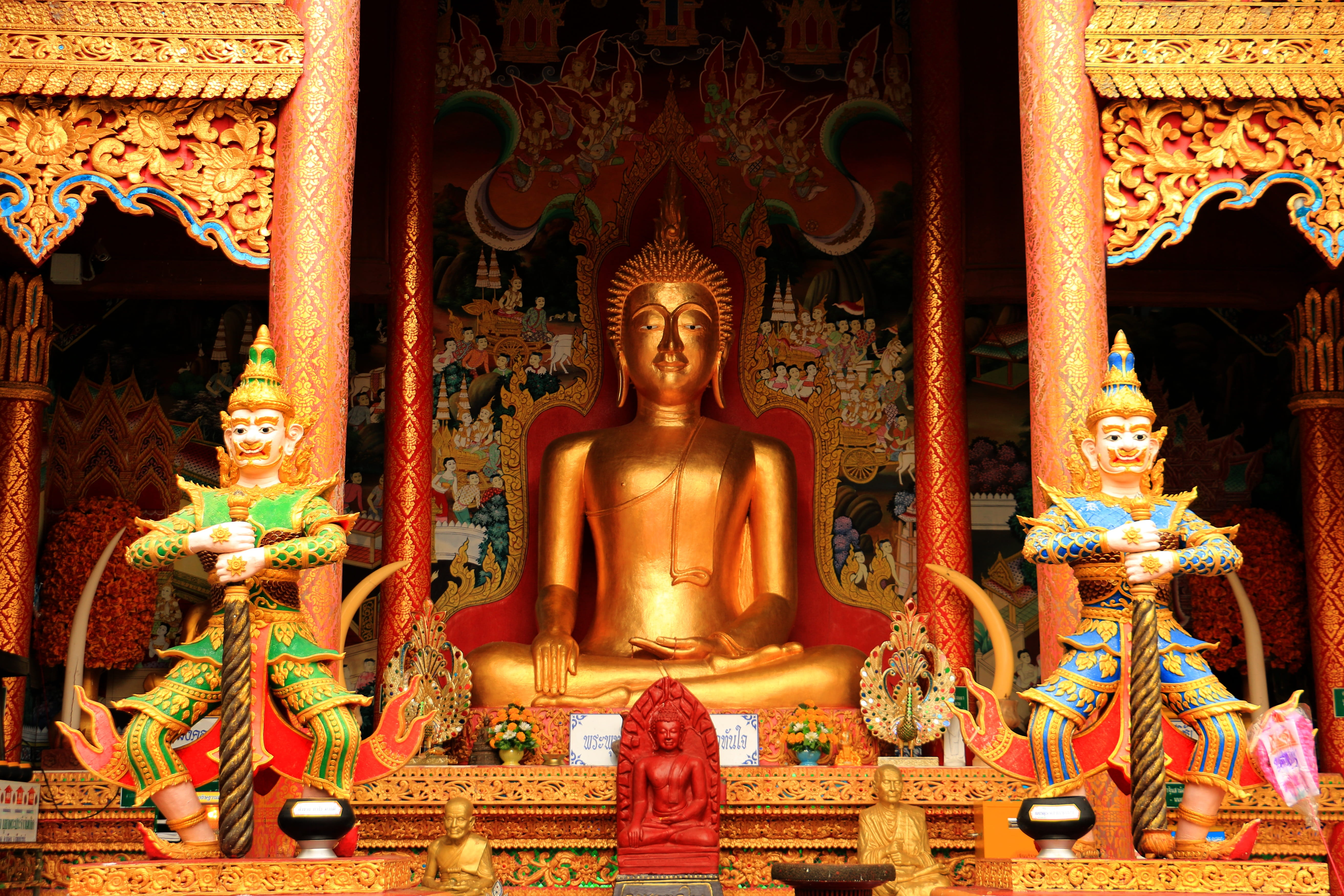 gold colored, building, wat, thailand, thai, place of worship, no people, creativity, male likeness, statue, 5K, buddhist, belief, asia, traditional, art and craft, HD Wallpaper
