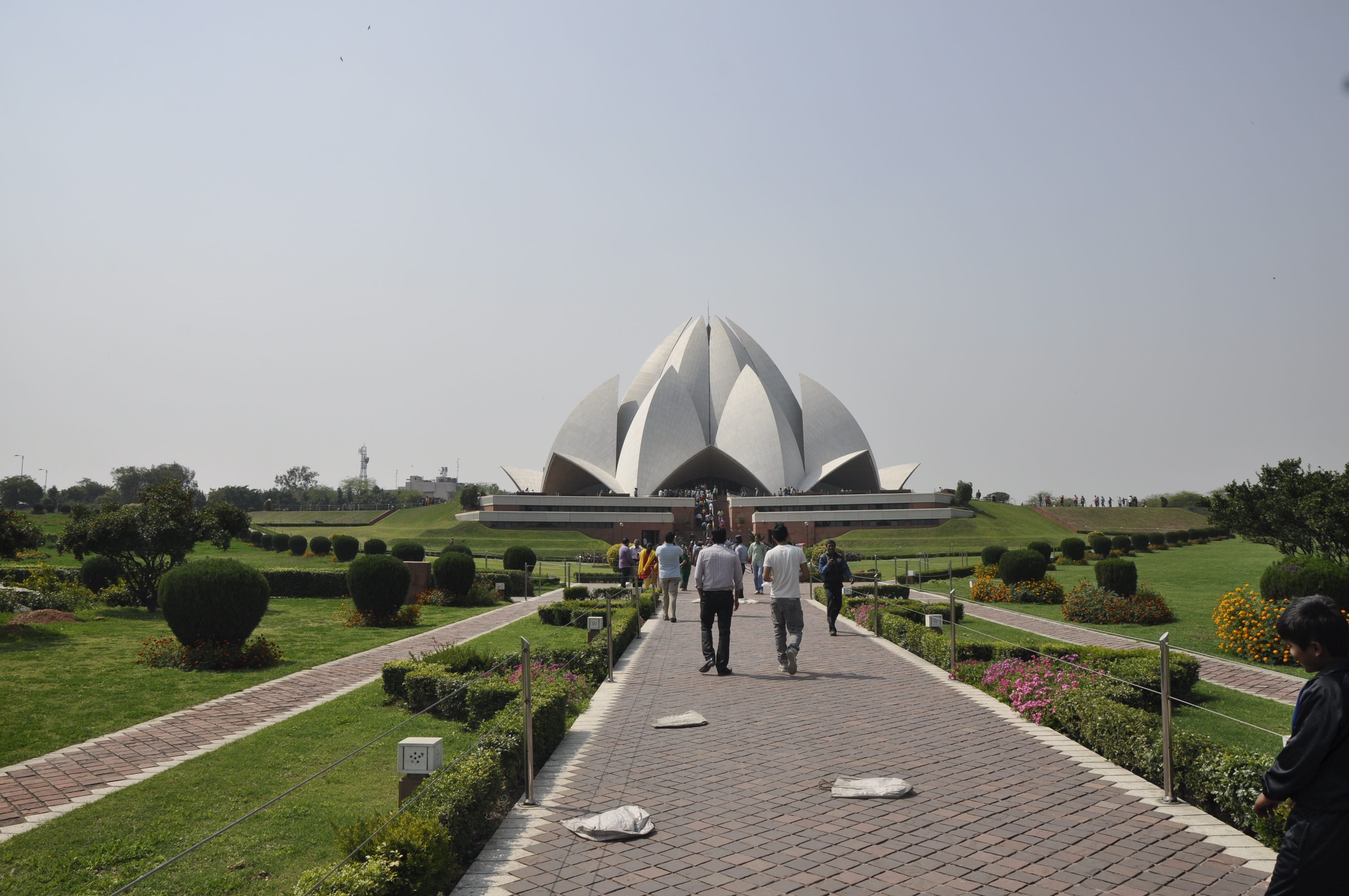 day, sky, lifestyles, delhi, architecture, 4K, plant, the way forward, people, rear view, full length, built structure, religion, direction, nature, group of people, HD Wallpaper