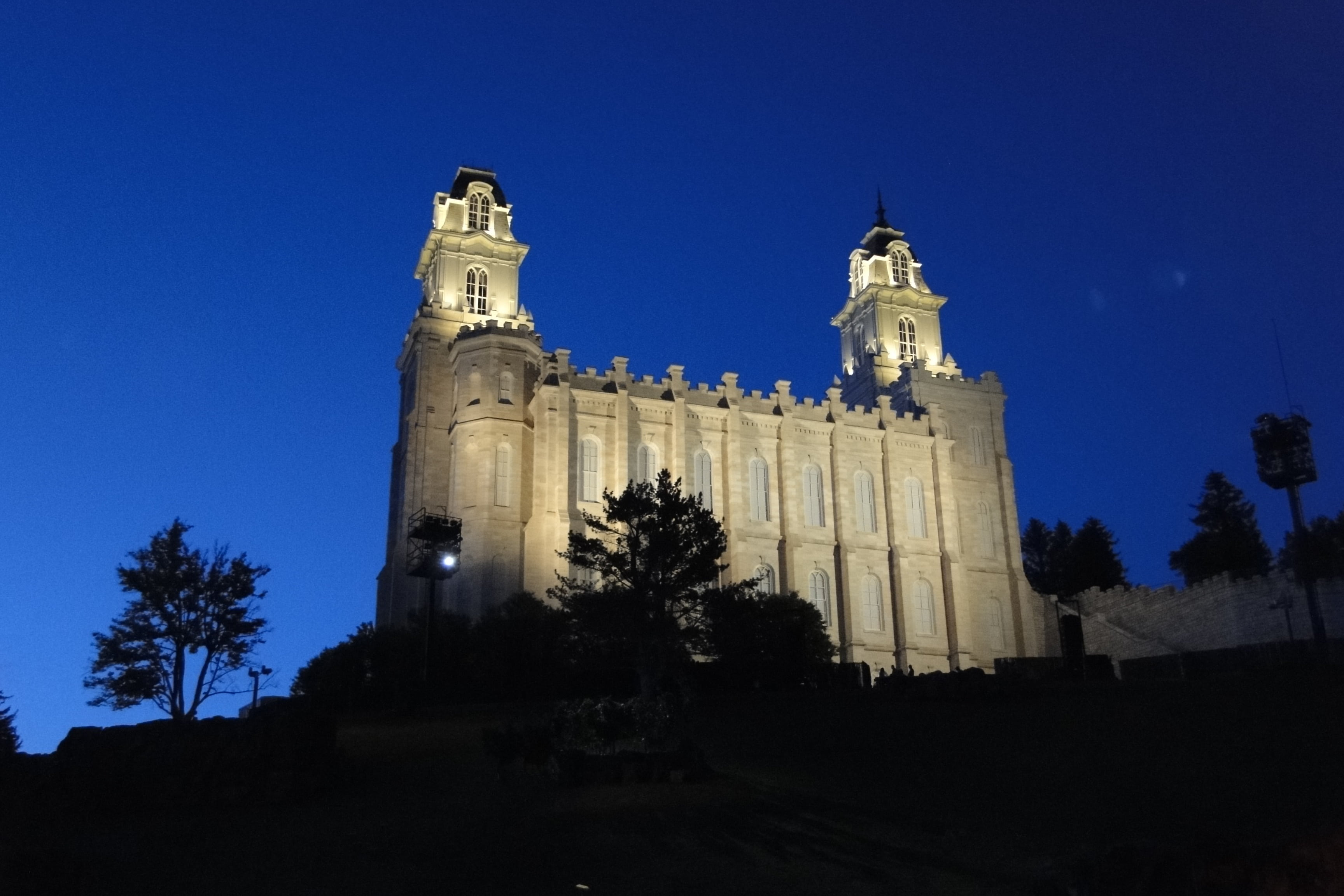 blue, 2K, utah, the past, spire, latter day saints, travel destinations, plant, religious, architecture, saints, silhouette, tree, building exterior, sky, HD Wallpaper