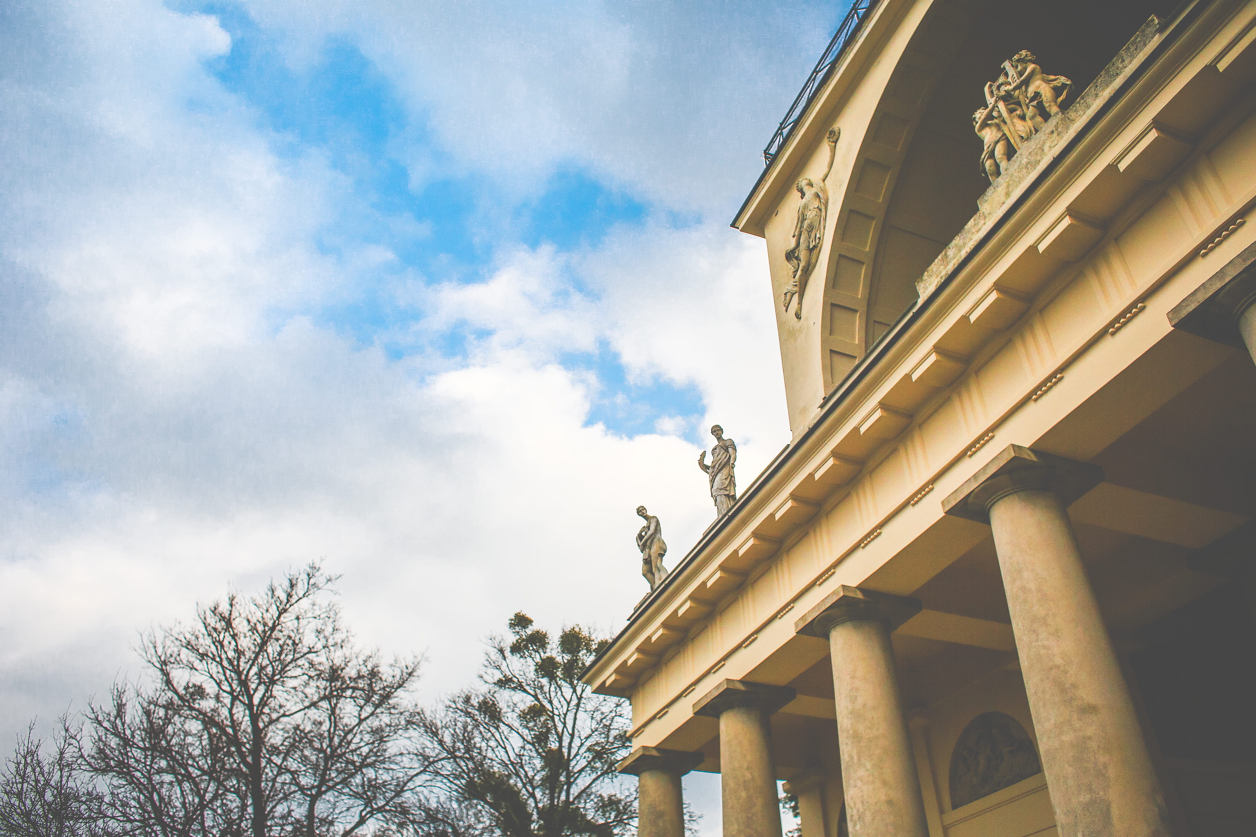building, low angle view, czech, architectural column, outdoors, travel destinations, Temple of Apollo, 4K, sculpture, old, built Structure, tree, the past, HD Wallpaper