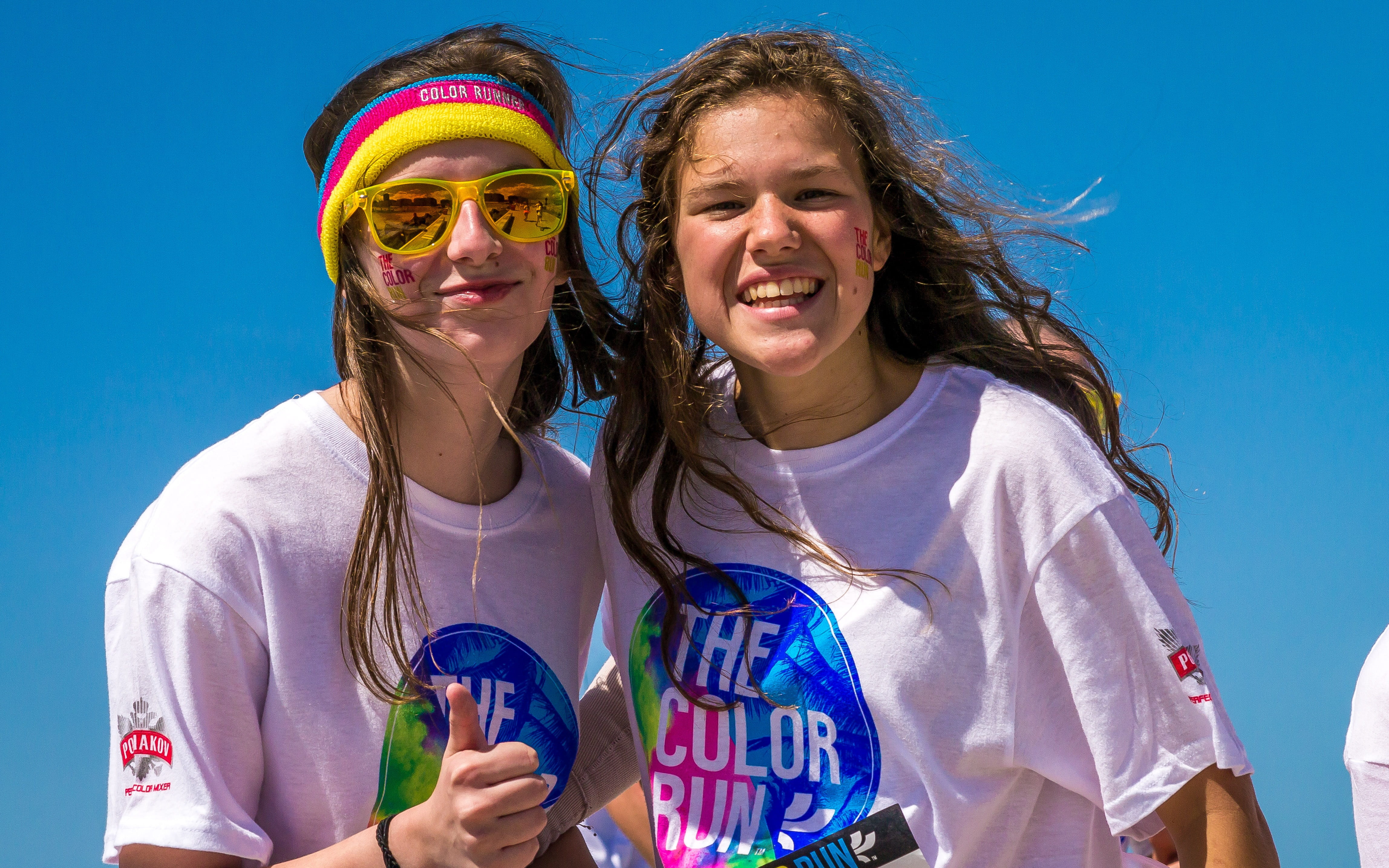happiness, day, nice weather, sport, emotion, teenager, girls, summer, smiling, outdoors, Weather, running, fun, women, sunlight, looking at camera, beautiful, HD Wallpaper