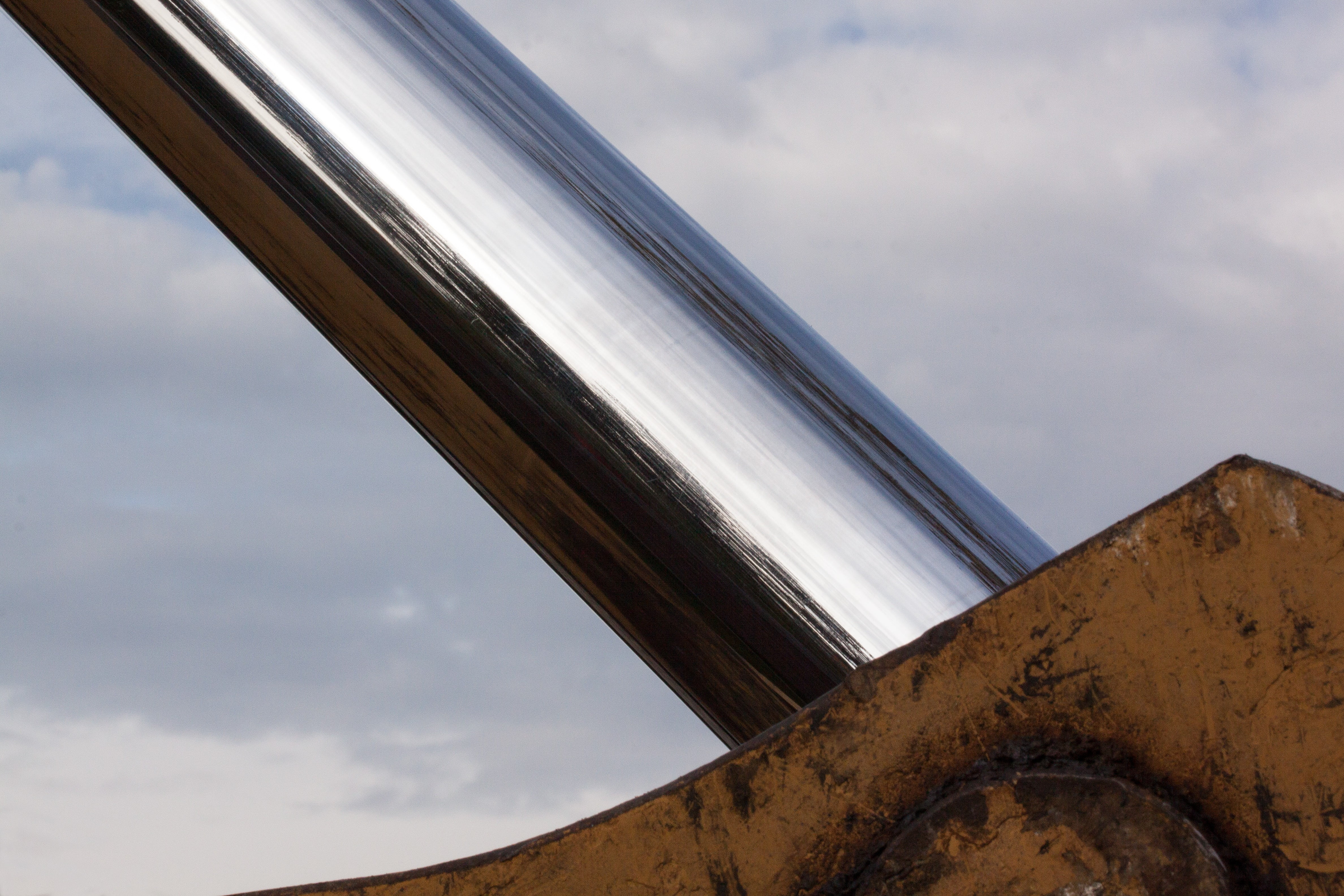 4K, wood - material, hydraulic, site, stainless, long exposure, tracked vehicle, directly below, metal, flowing water, sky, hard, shiny, renewable energy, HD Wallpaper